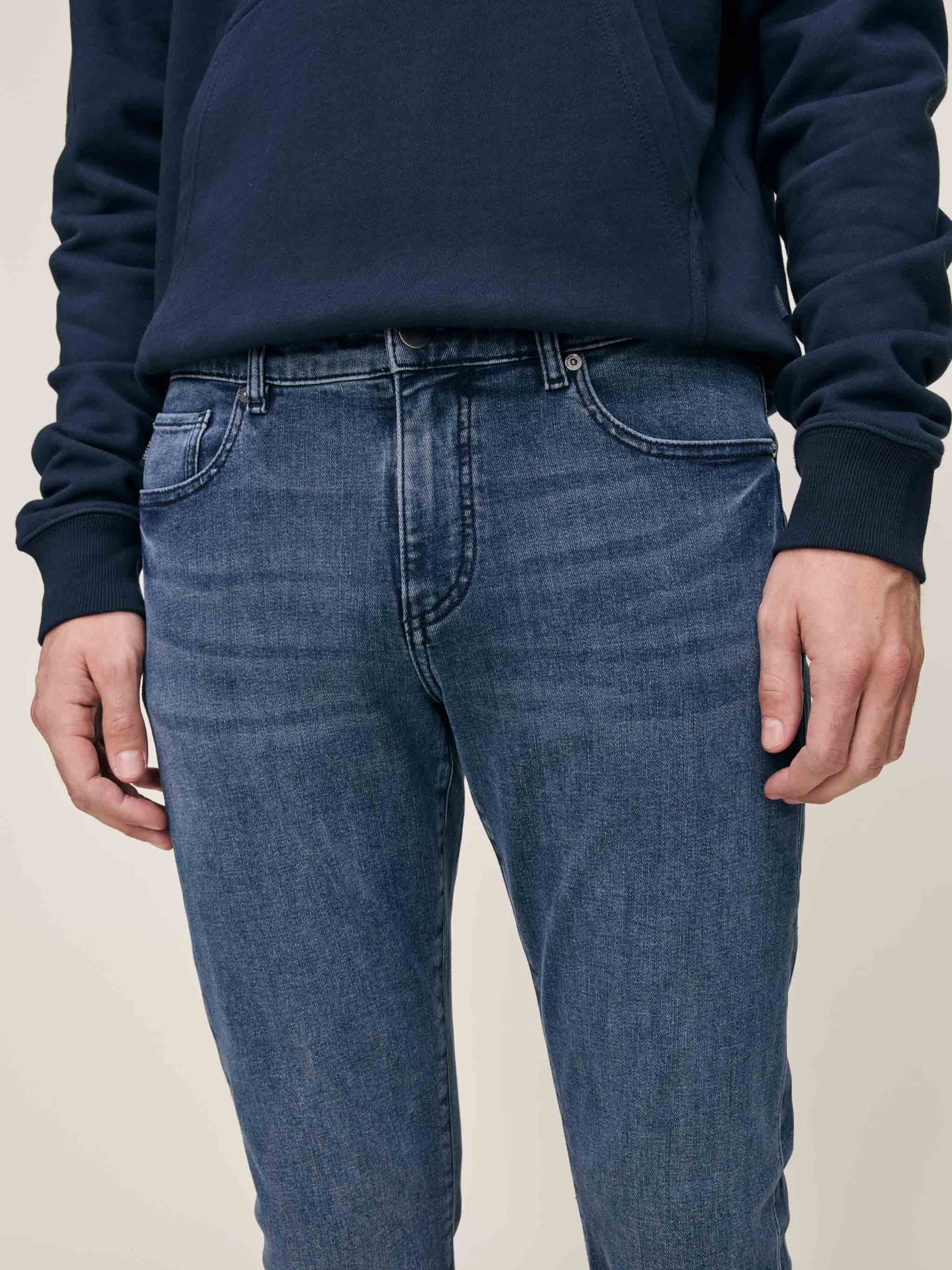 Russell Slim Straight Jeans | Riverside (Dark Indigo)