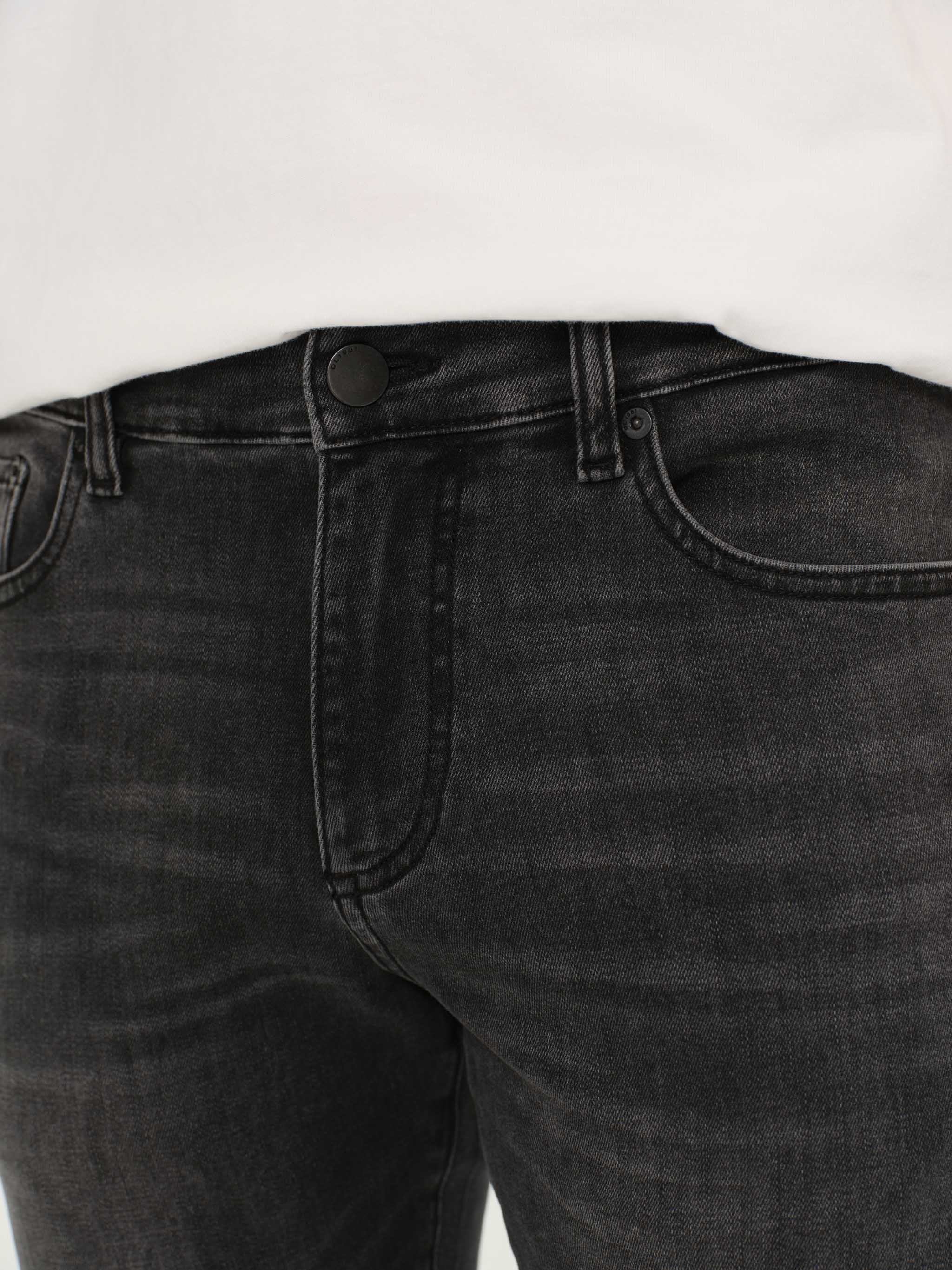 Cooper Tapered Jeans | Sable (Washed Black)