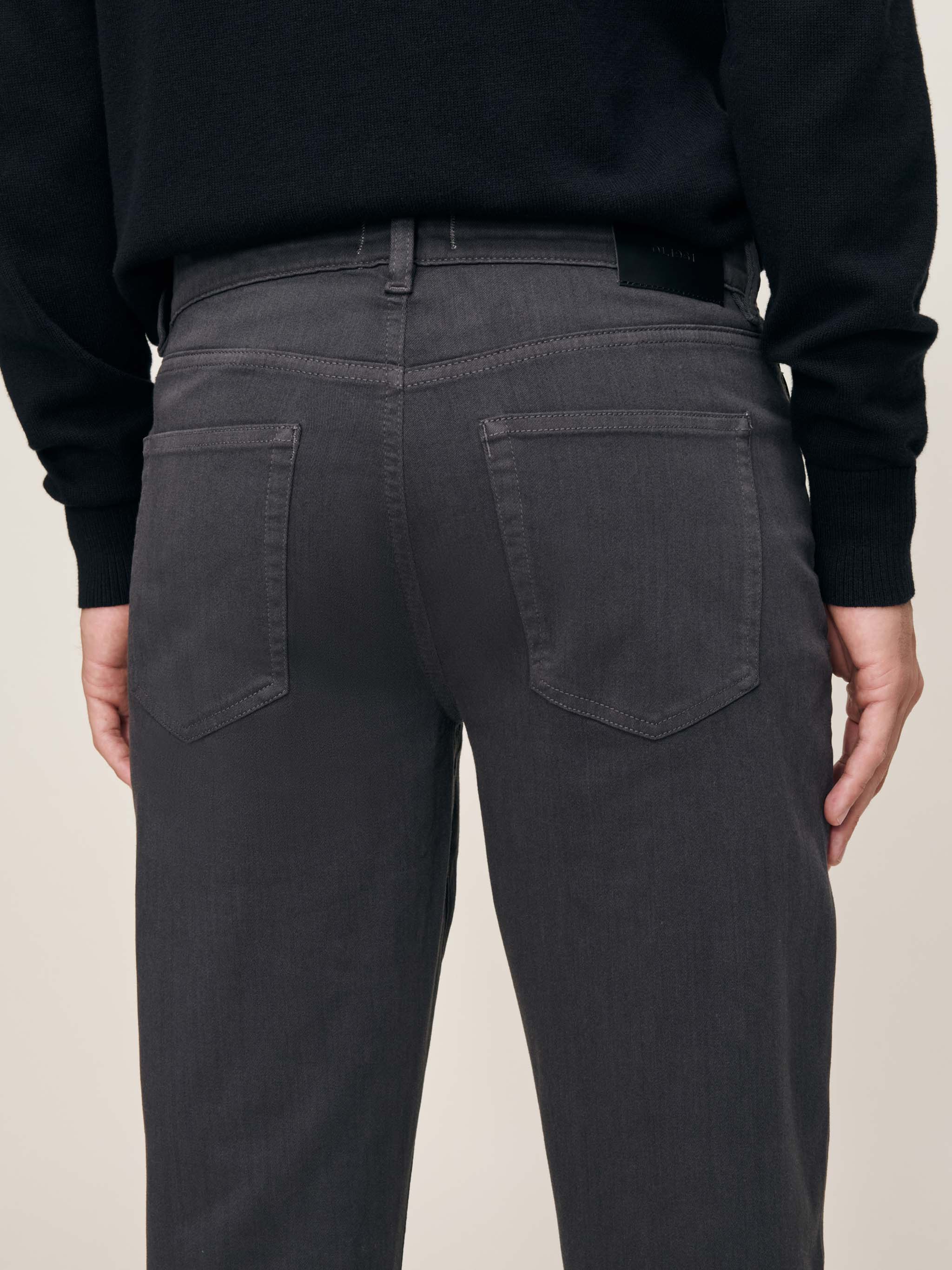 Russell Slim Straight Pants | Shadow Grey