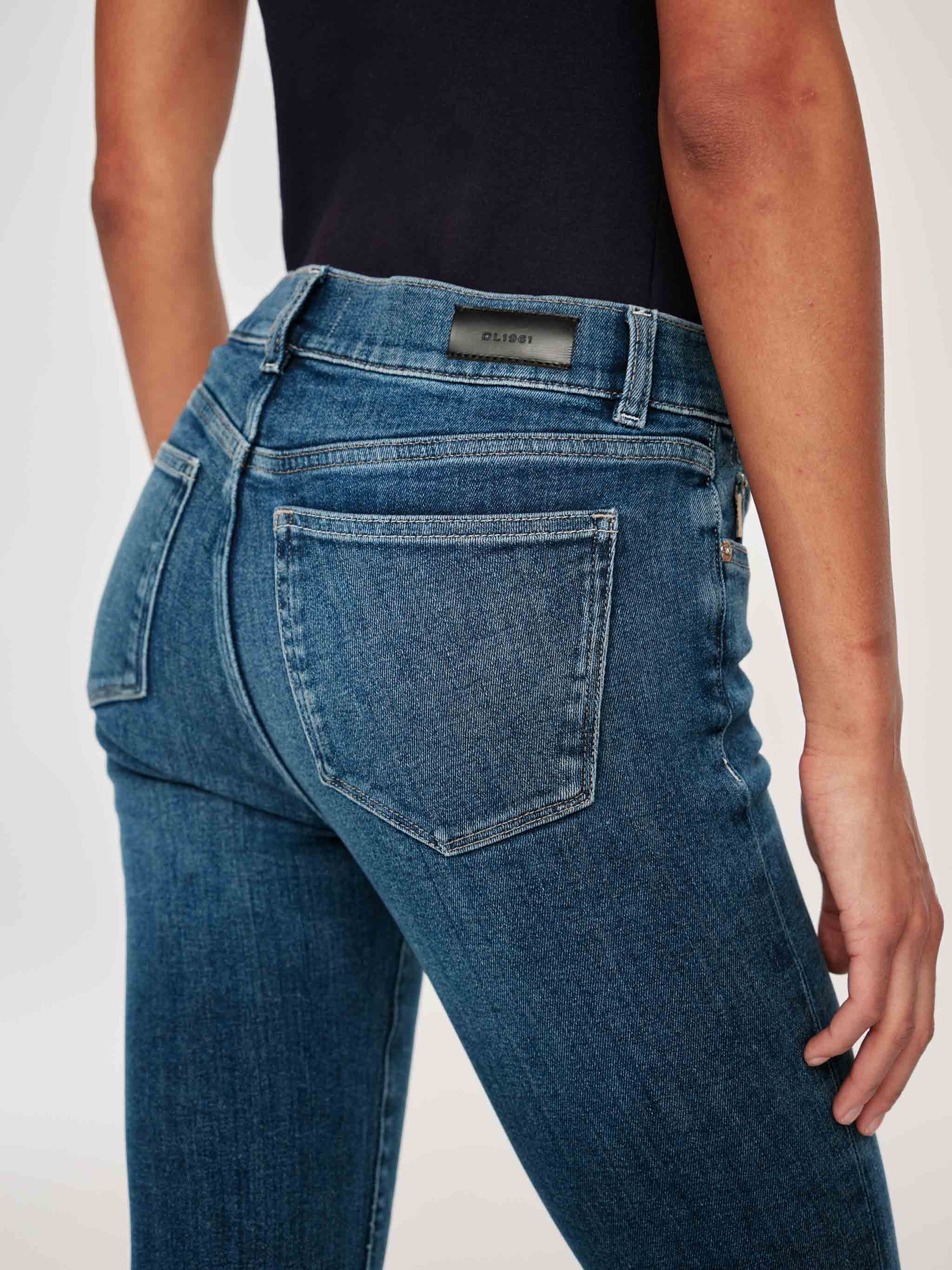 women's straight blue jean