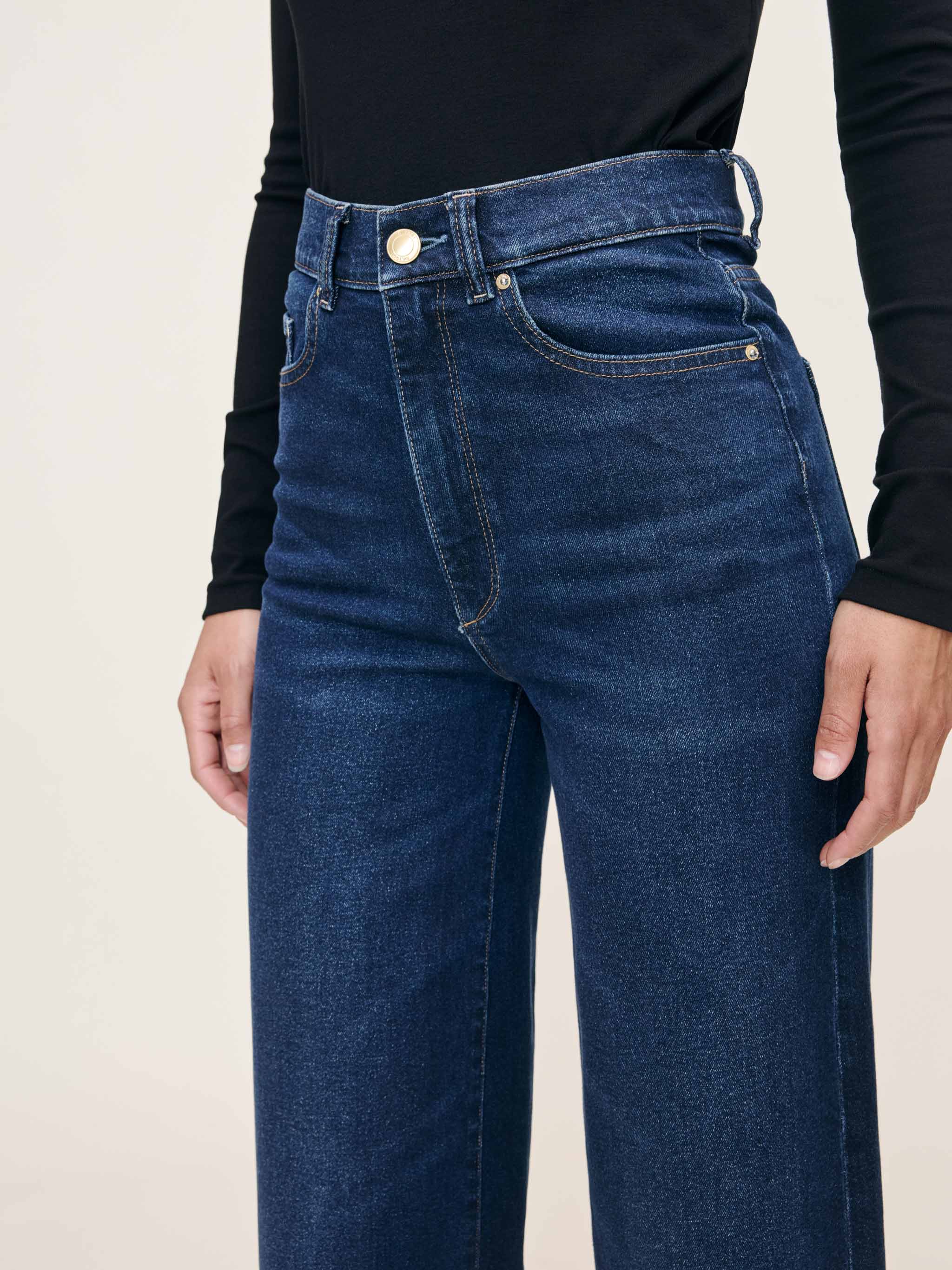 women's wide leg blue jean