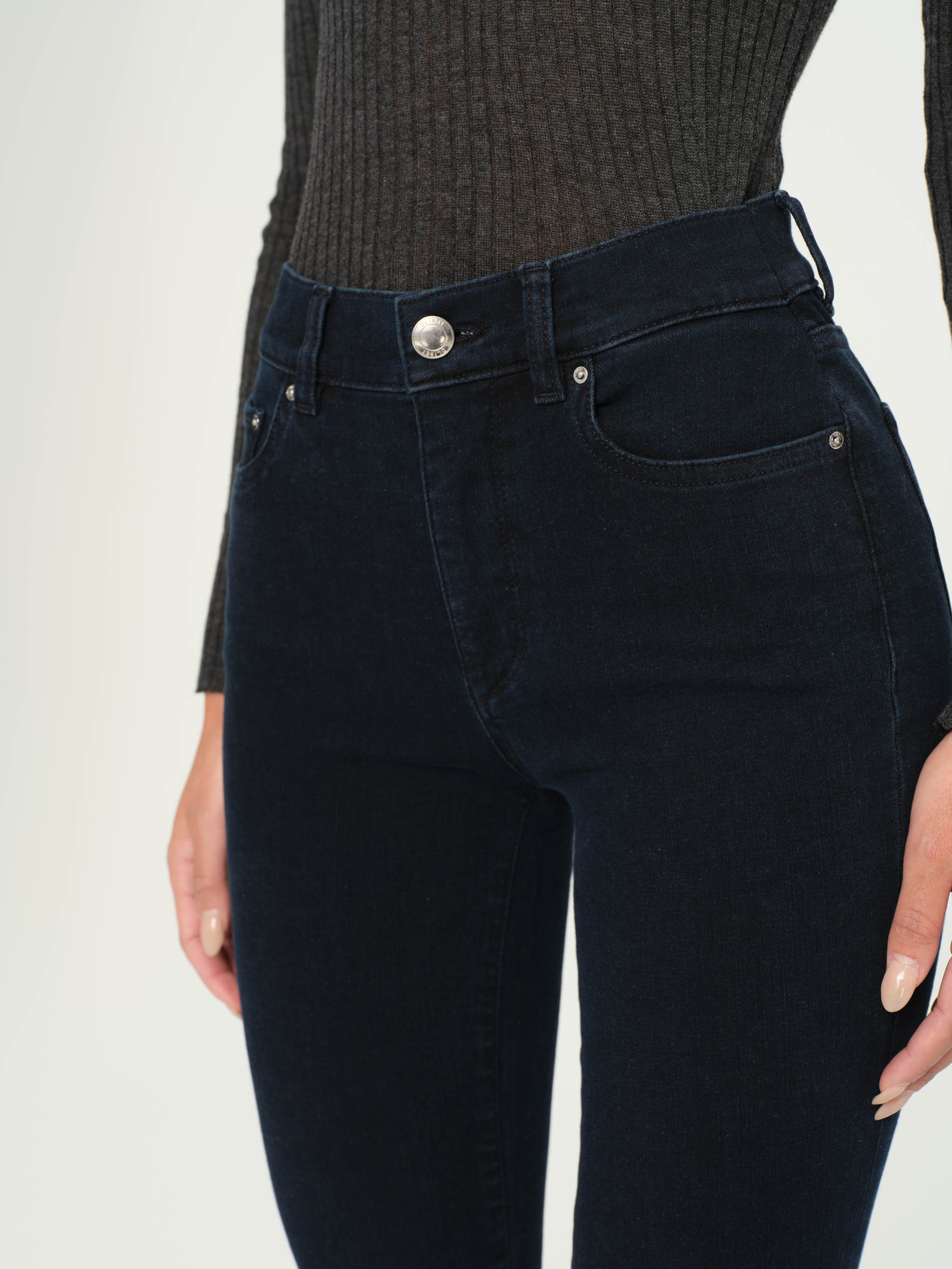 women's straight blue jean