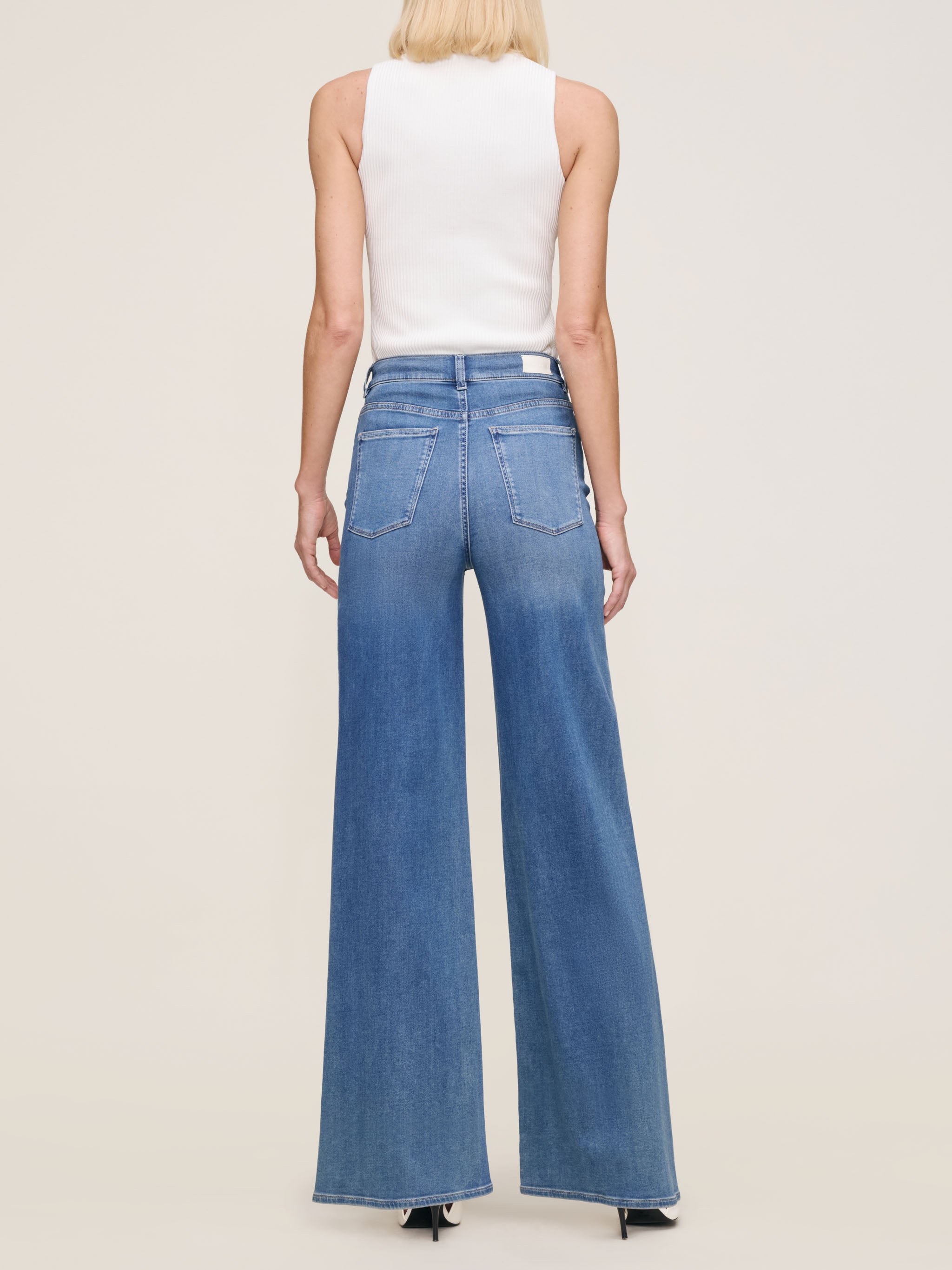 women's wide leg blue jean