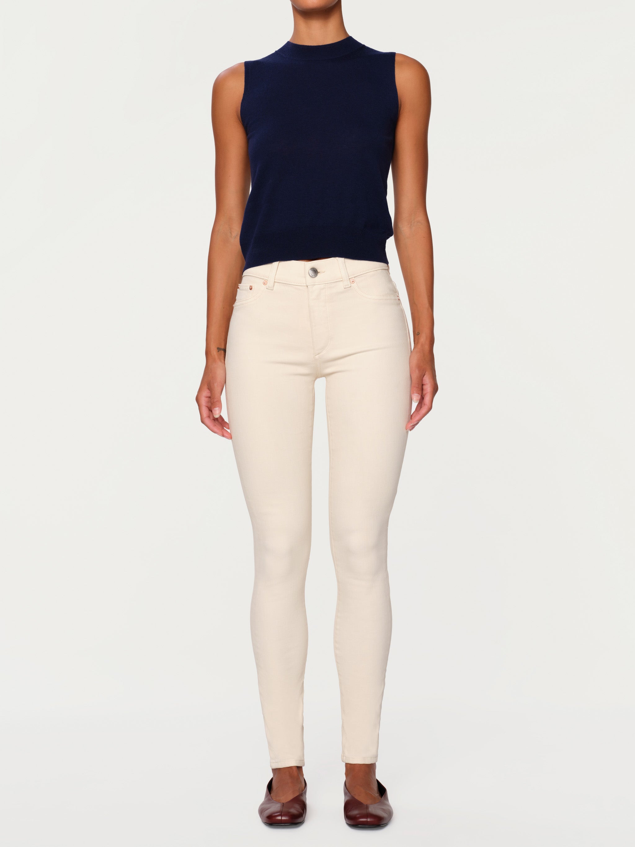woemen's skinny white jean