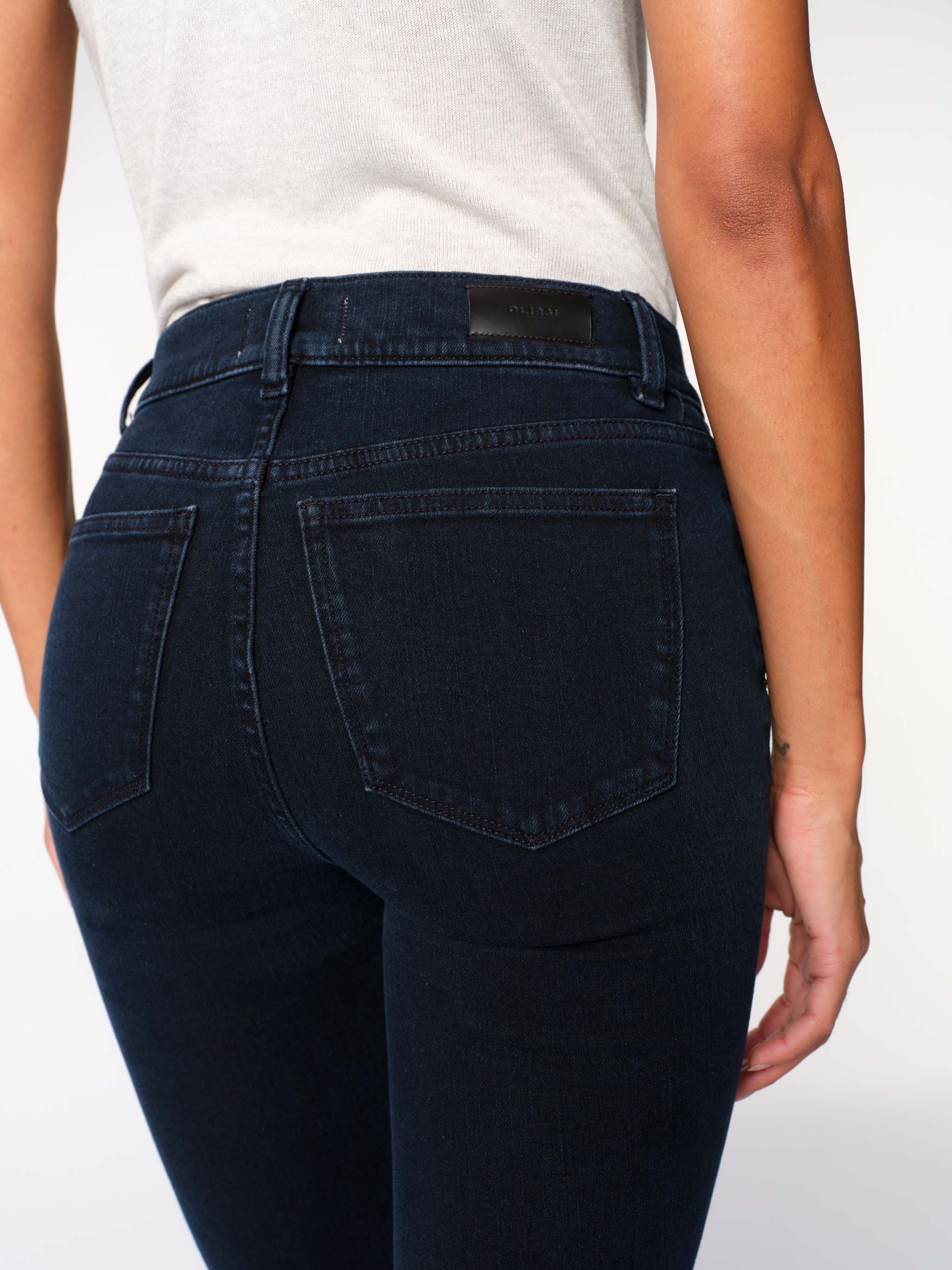 women's straight blue jean