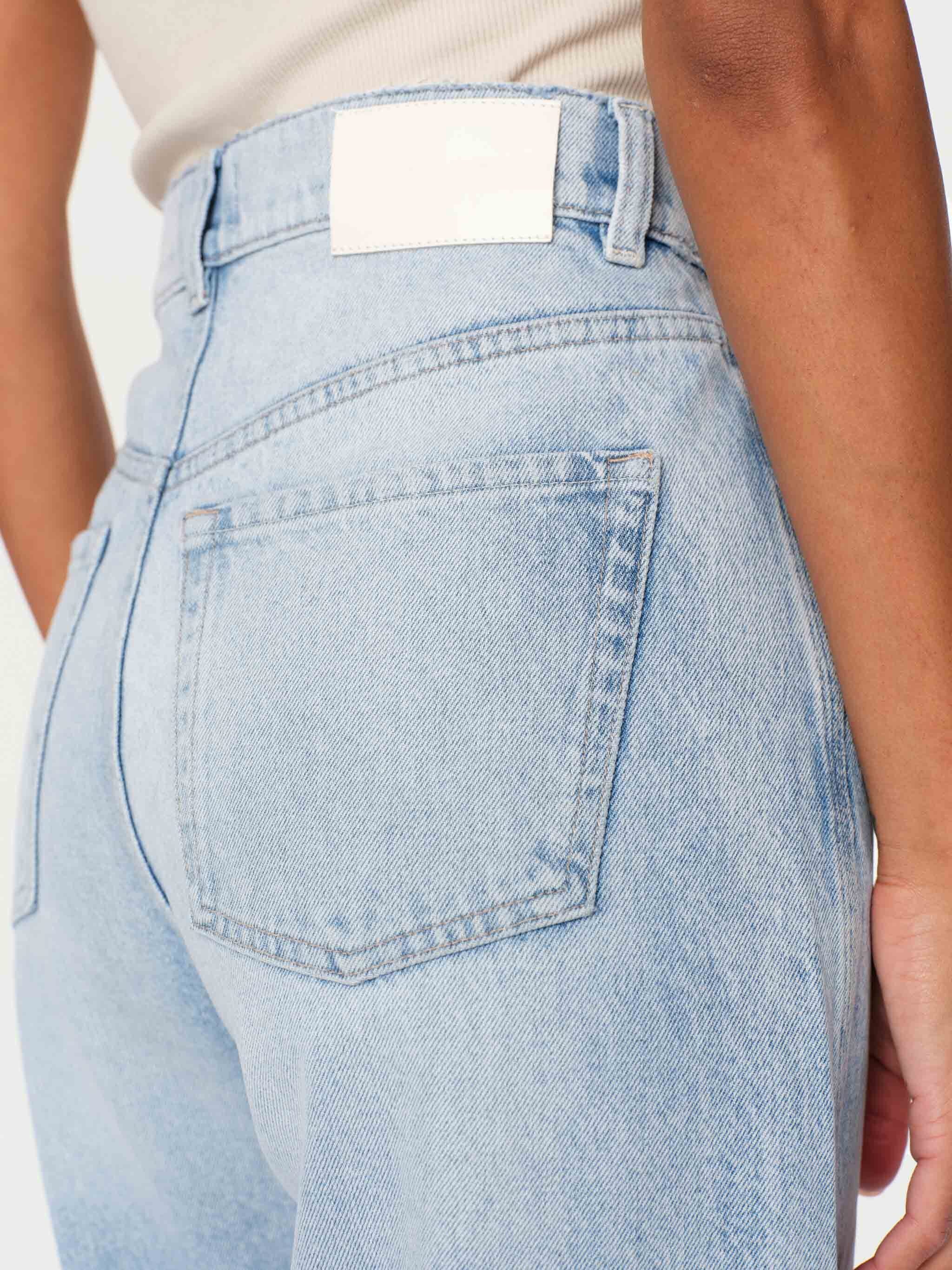 women's barrel blue jean