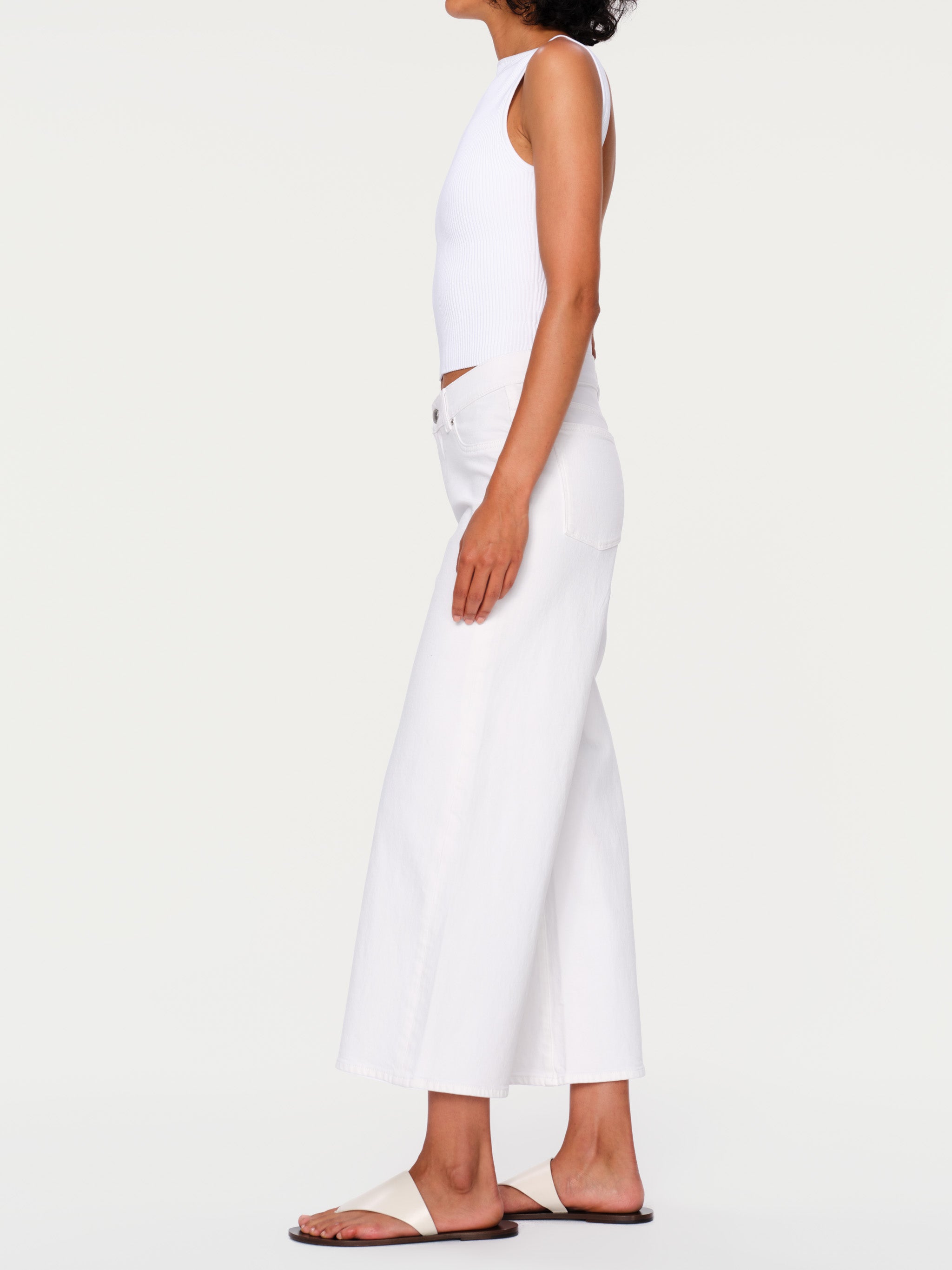 Women's Mid Rise WIde Leg White Jeans