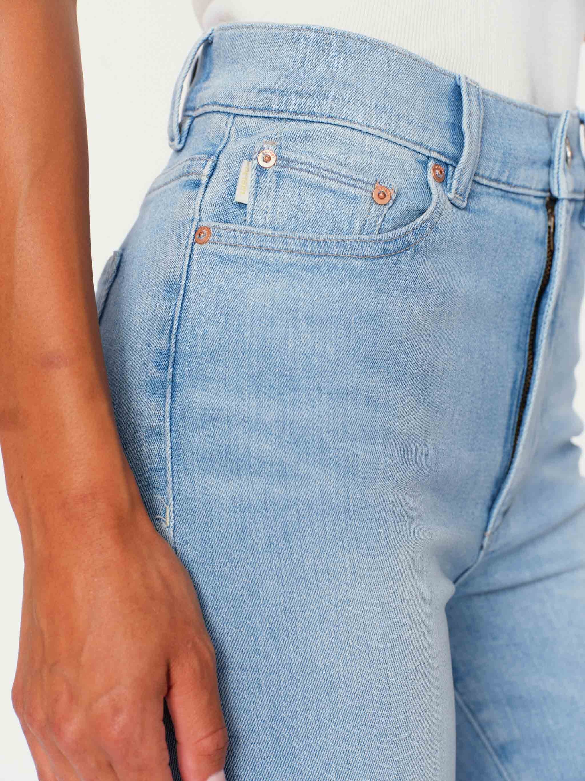 women's straight blue jean