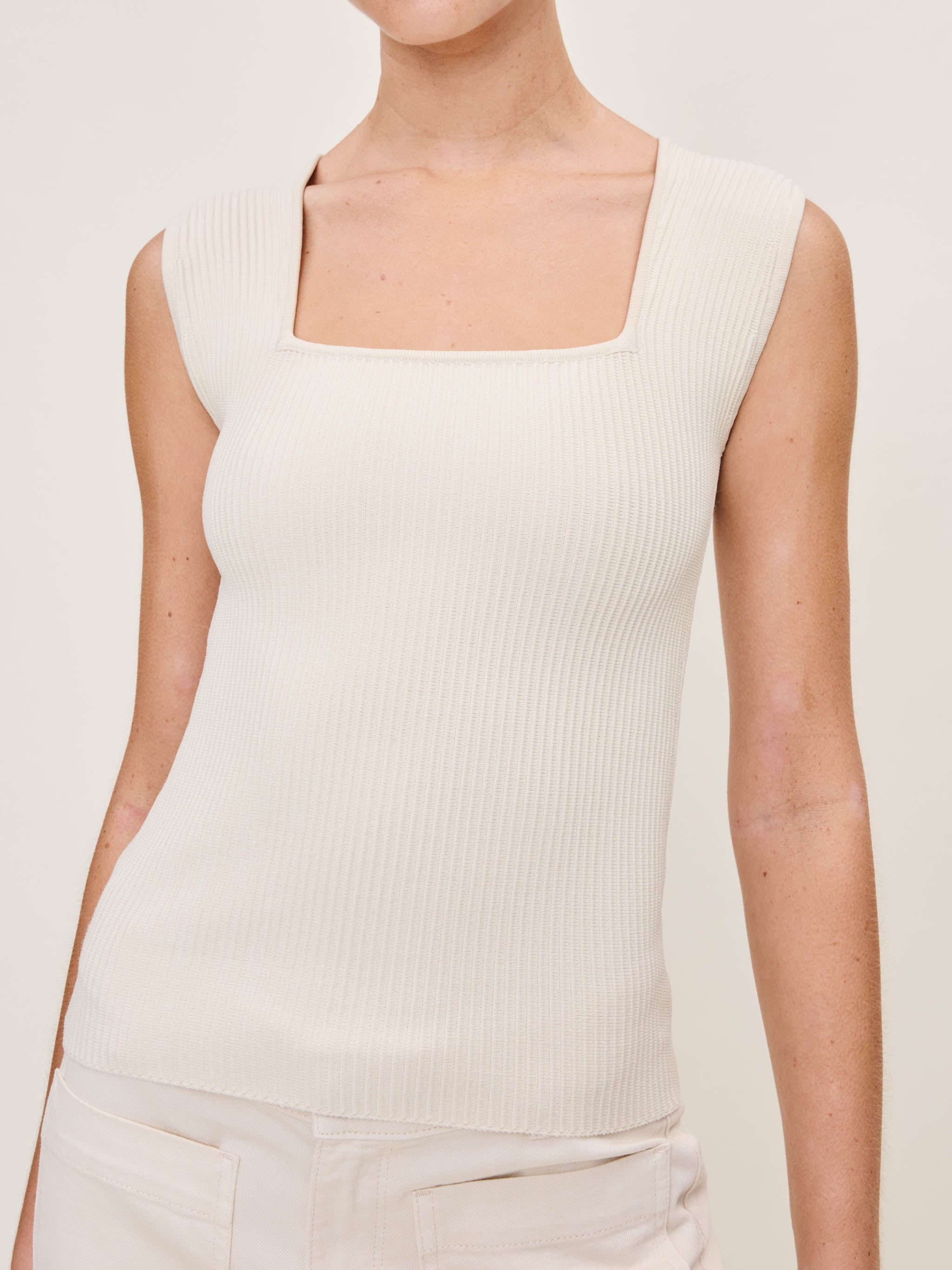 women's top white