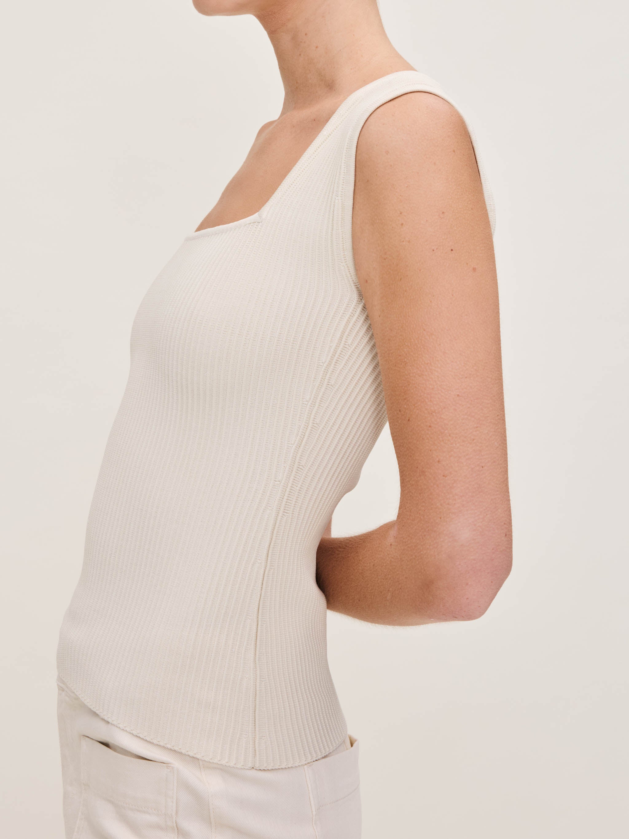 women's top white