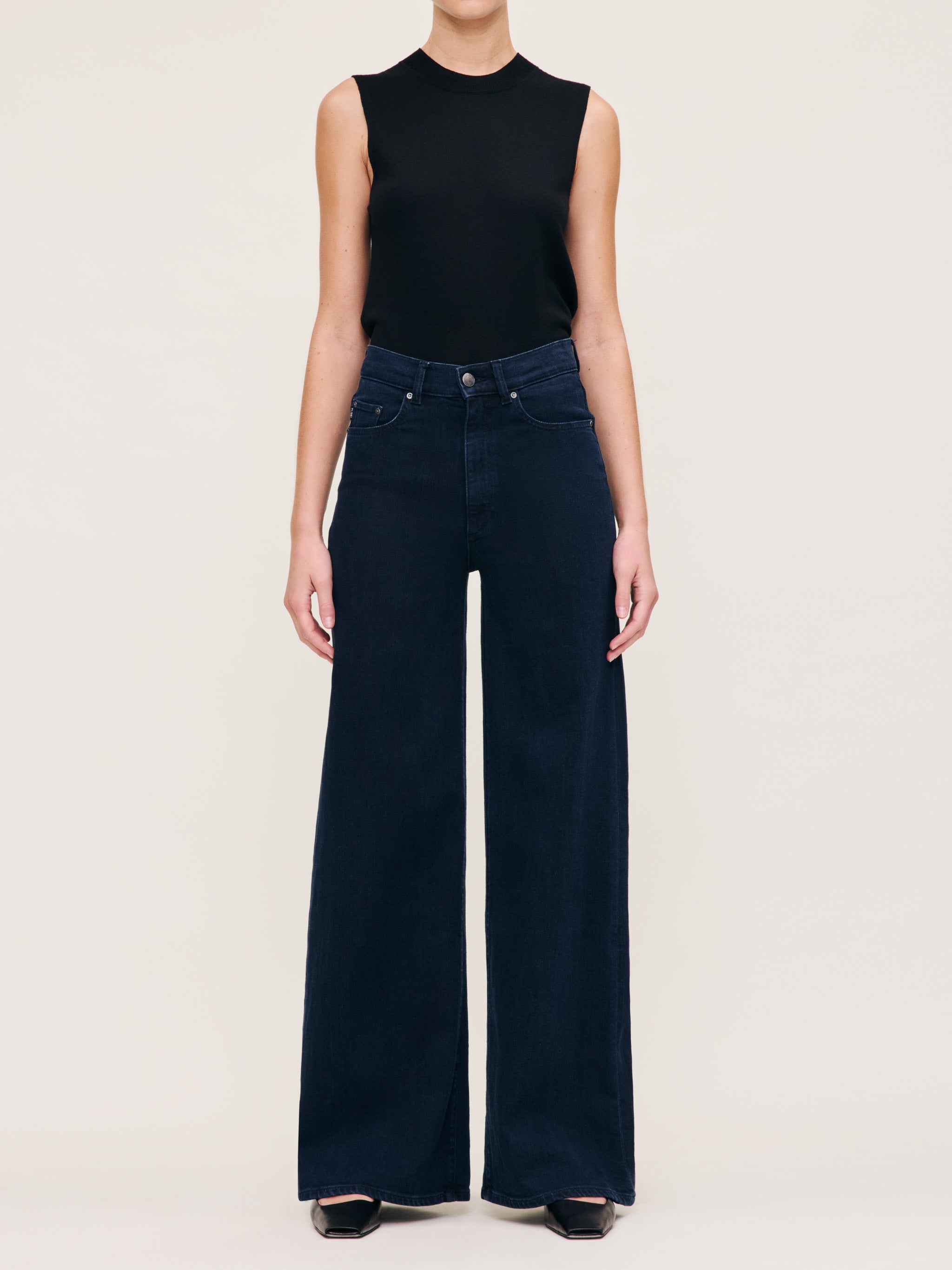 women's wide leg blue jean