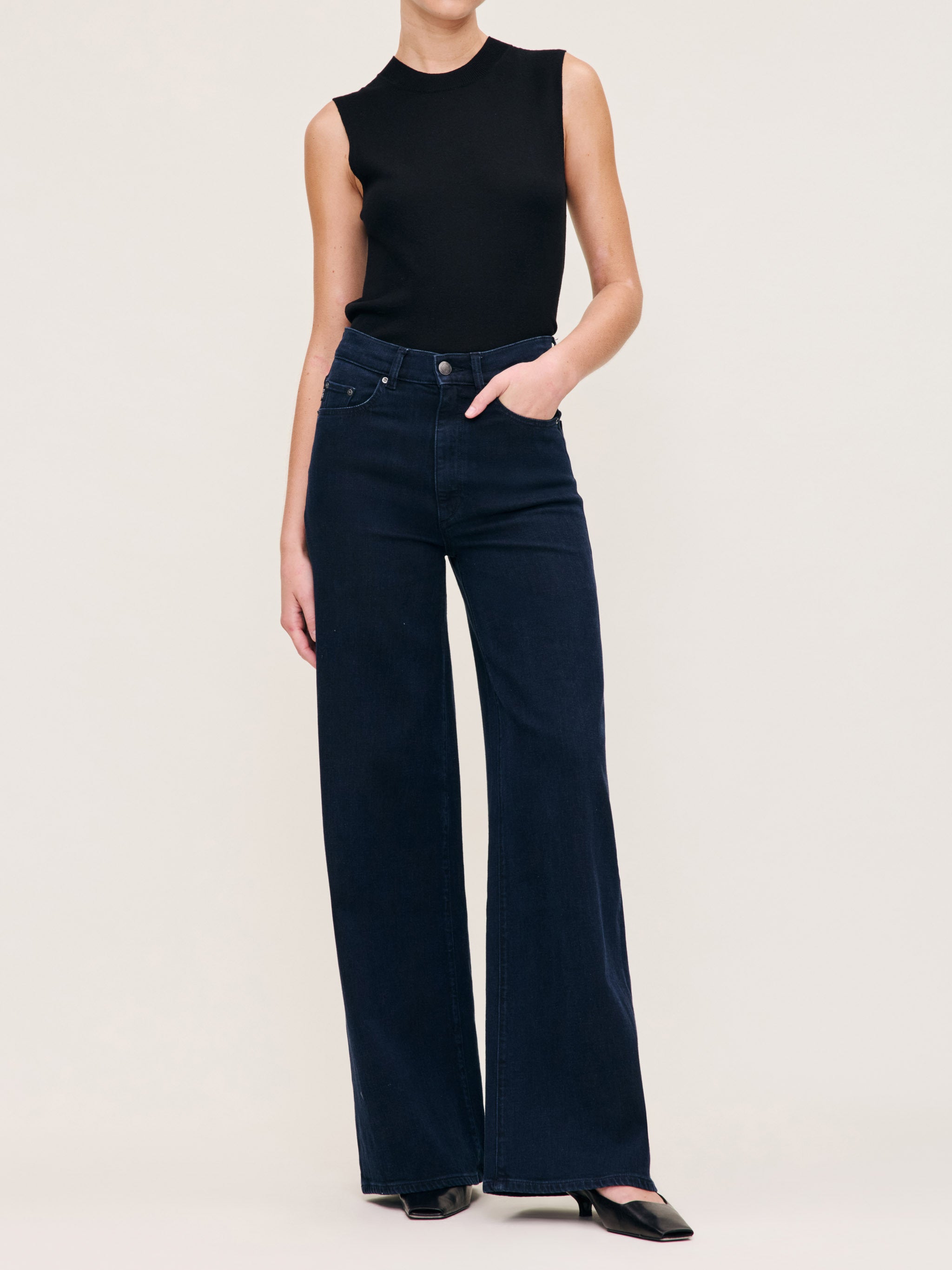 women's wide leg blue jean