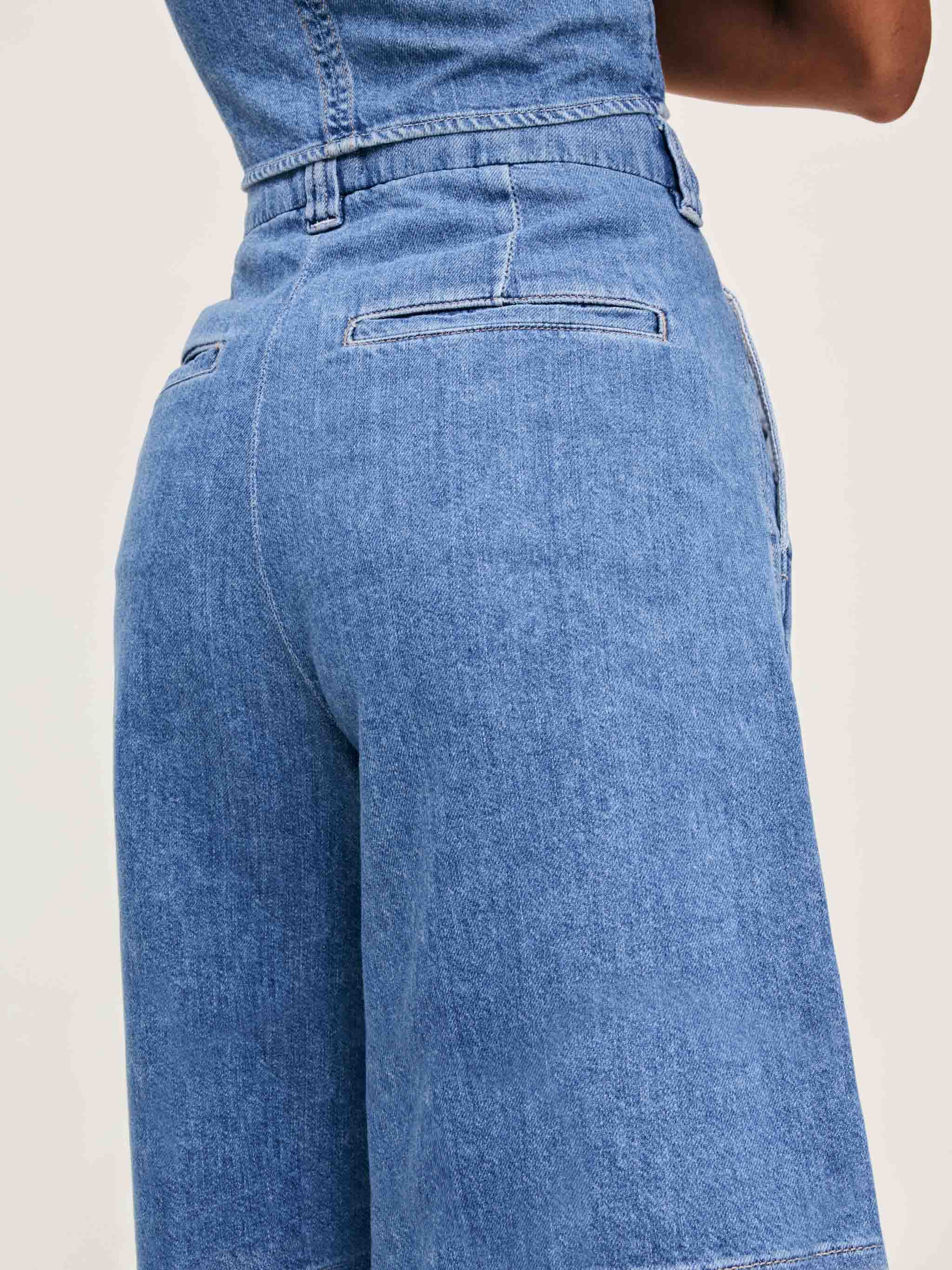Women's Pleated Blue Jean Shorts