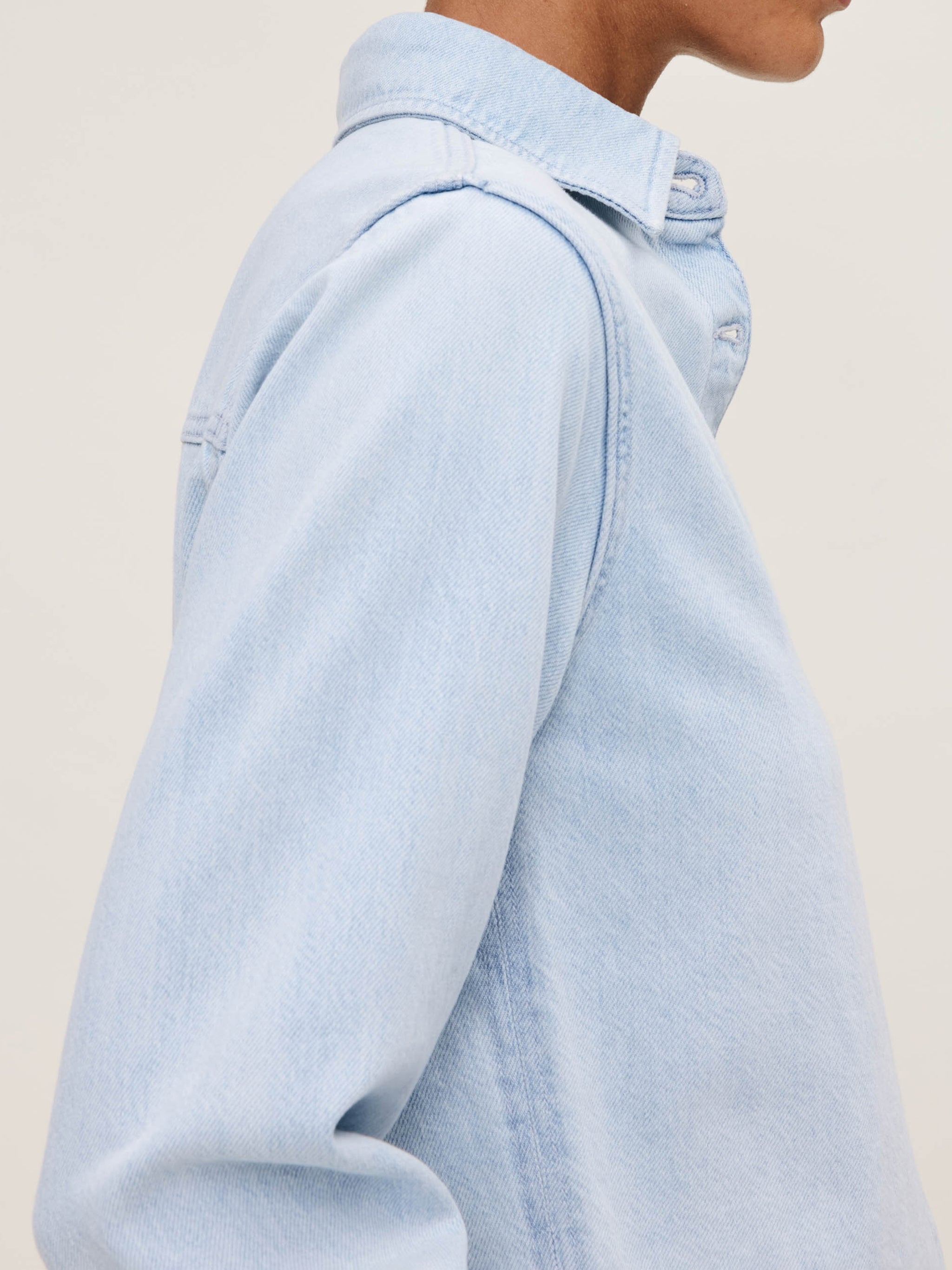 Women's Long Sleeve Blue Denim Button Down Top