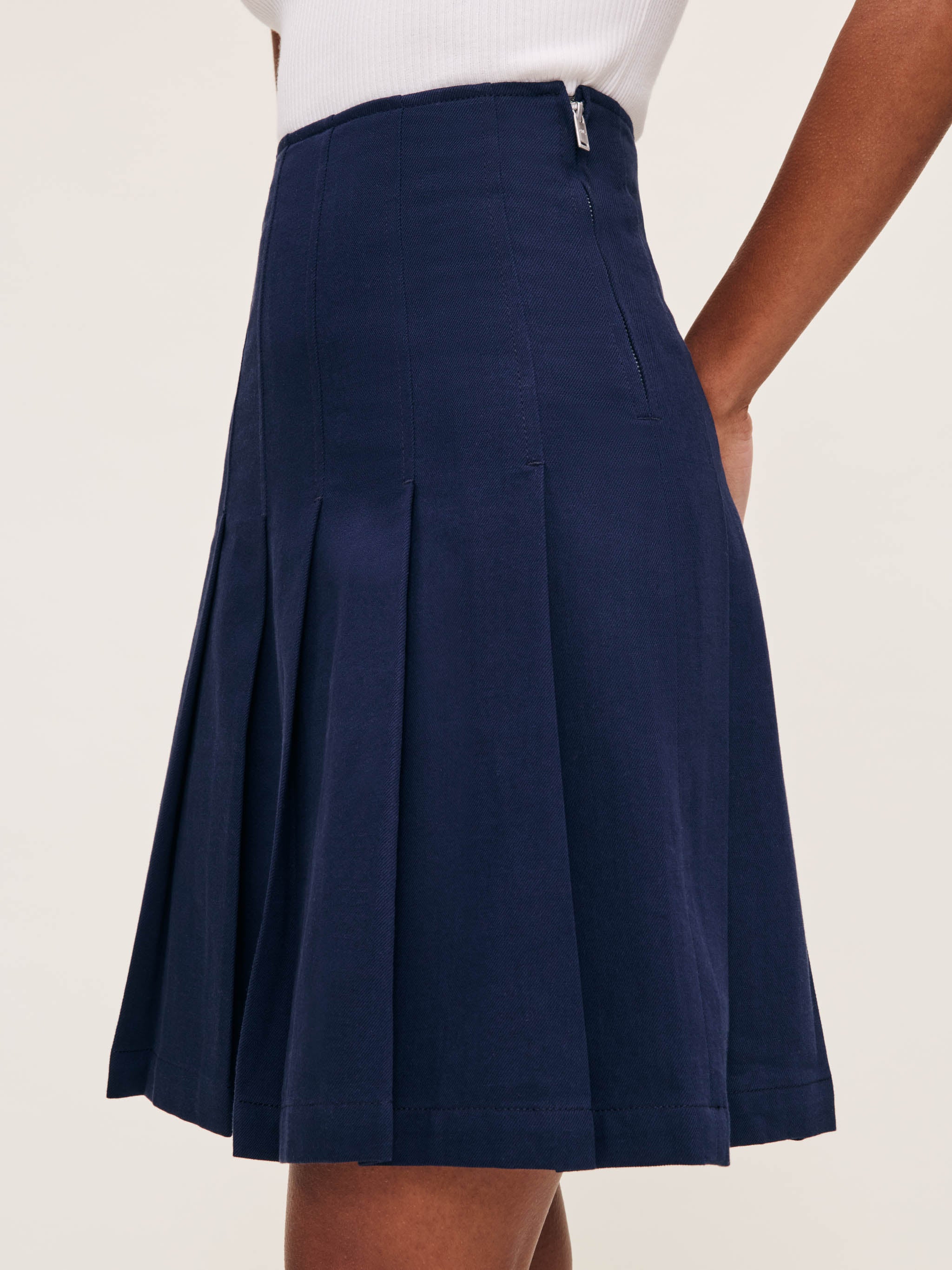 women's blue knee skirt