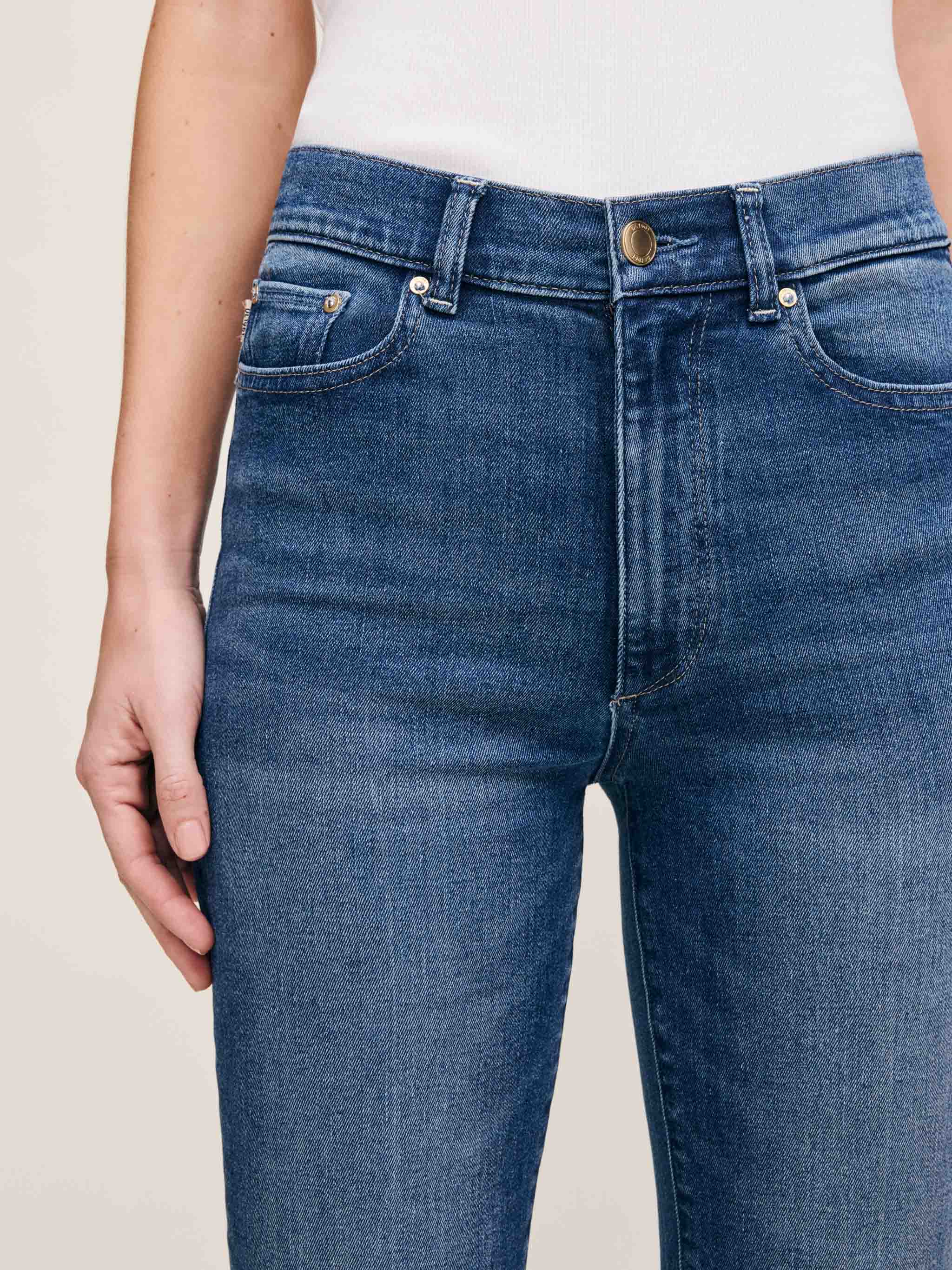 women's straight blue jean