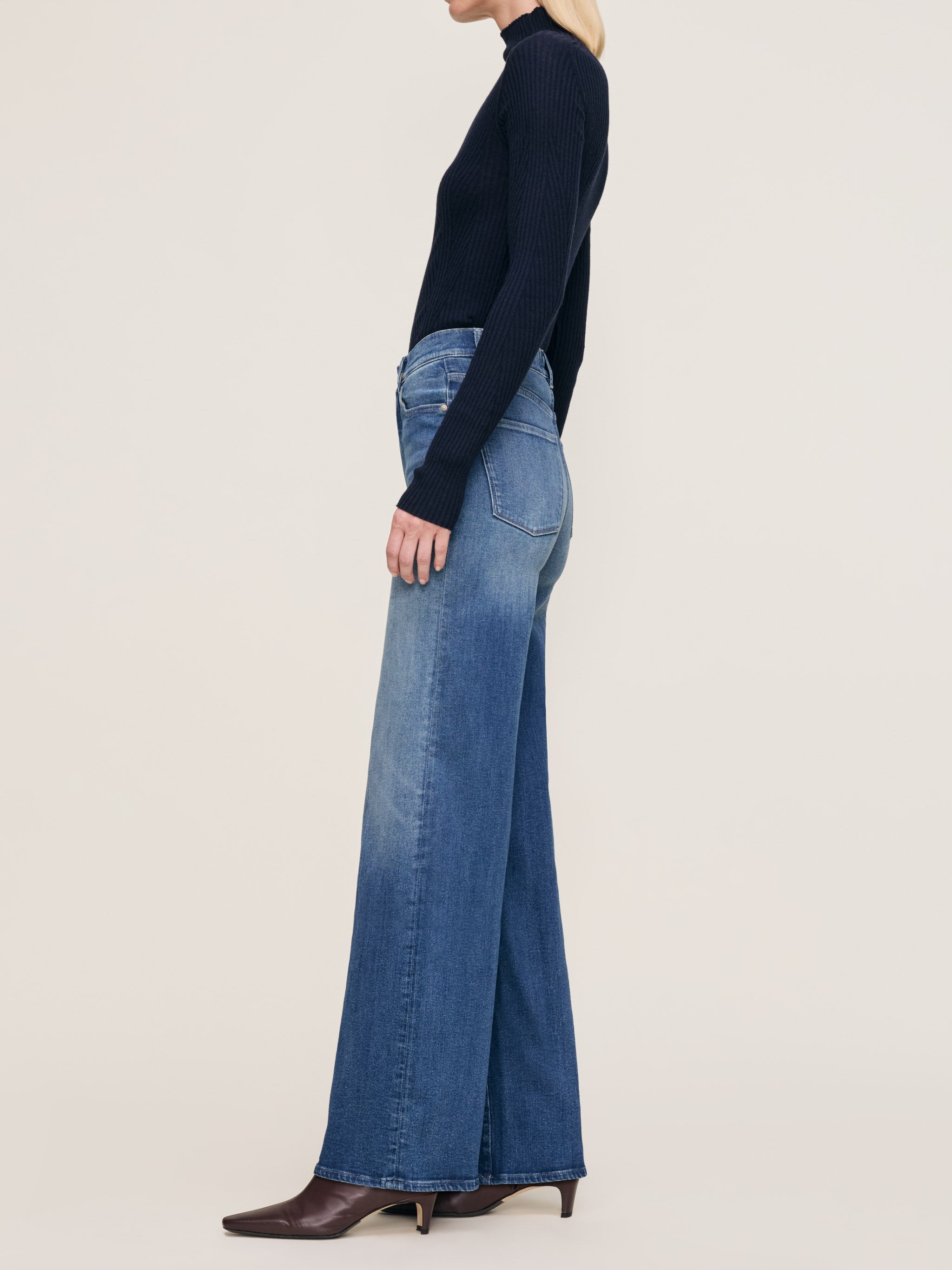 women's wide leg blue jean