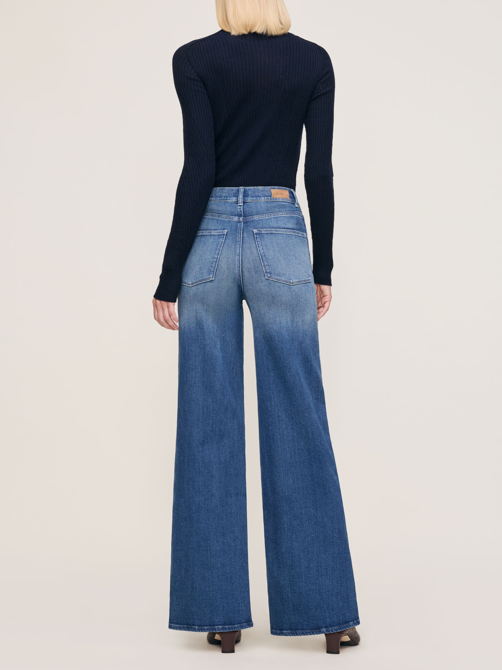 women's wide leg blue jean