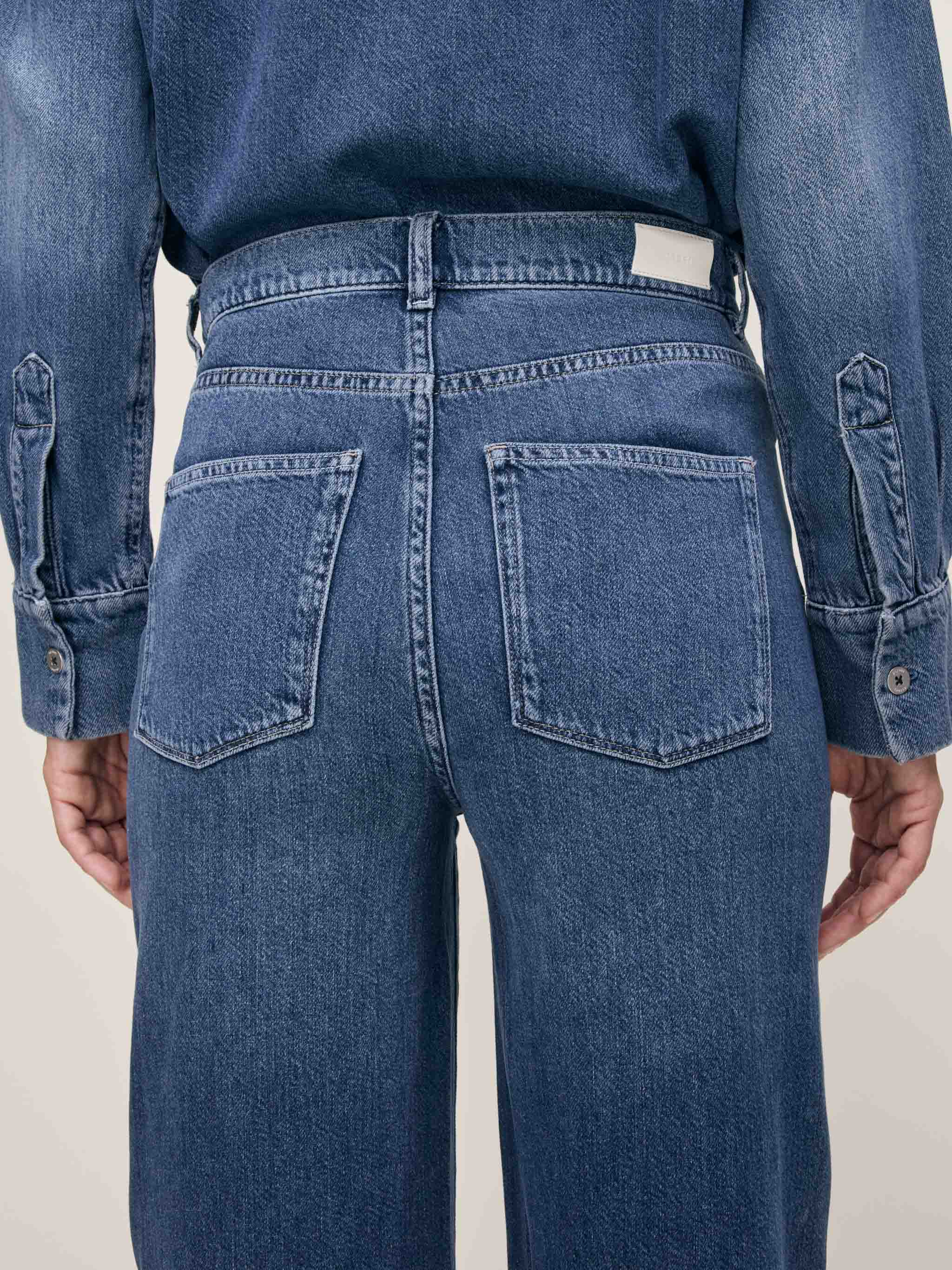 women's wide leg blue jean