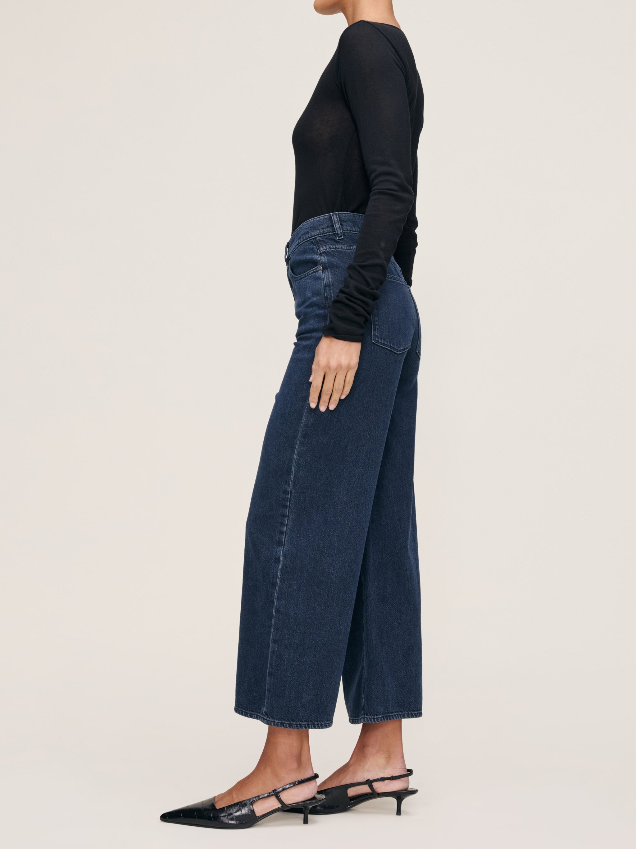 women's wide leg blue jean