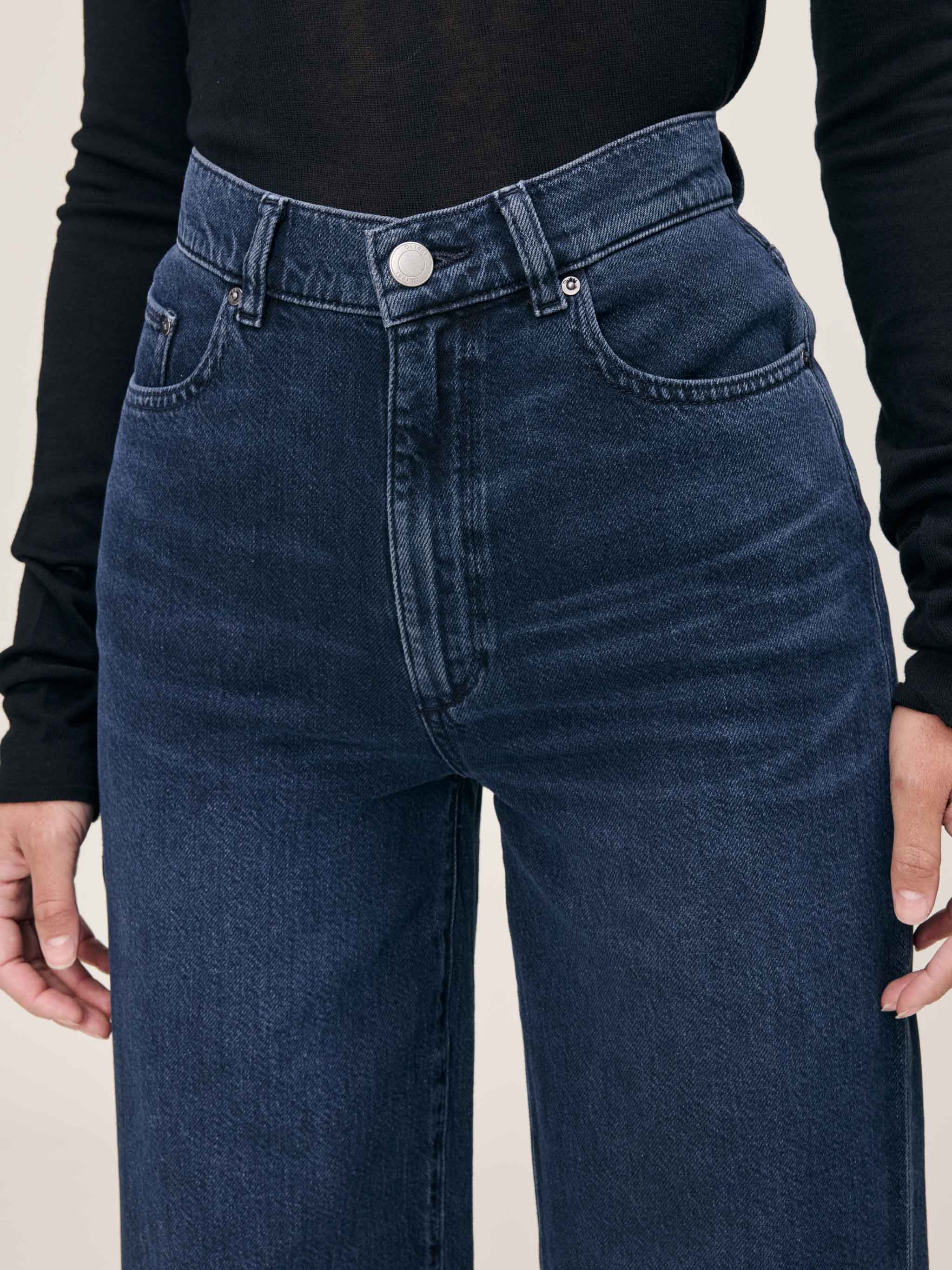 women's wide leg blue jean