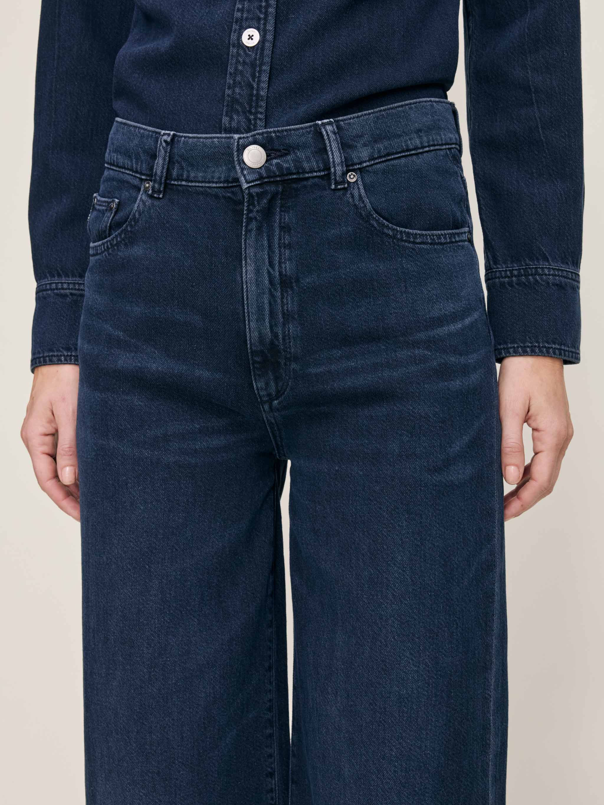 women's wide leg blue jean