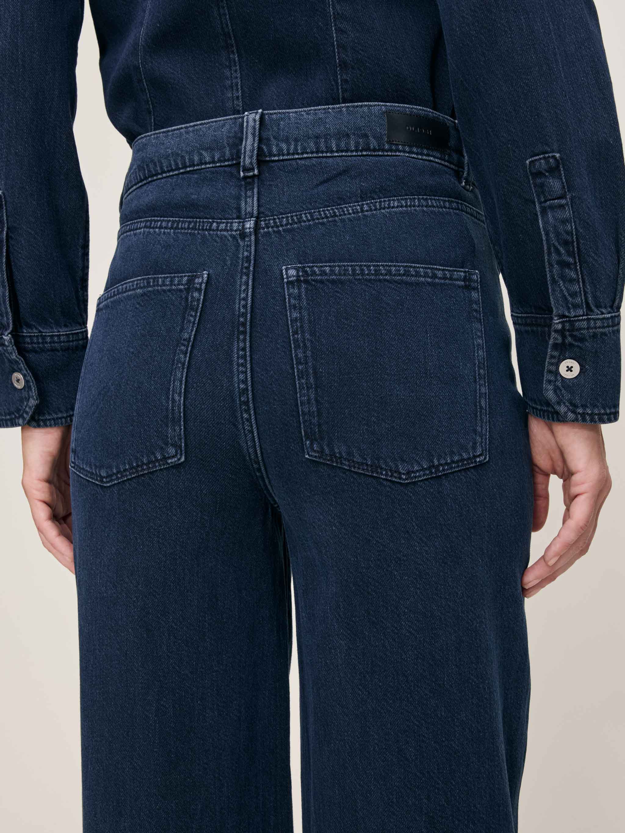 women's wide leg blue jean