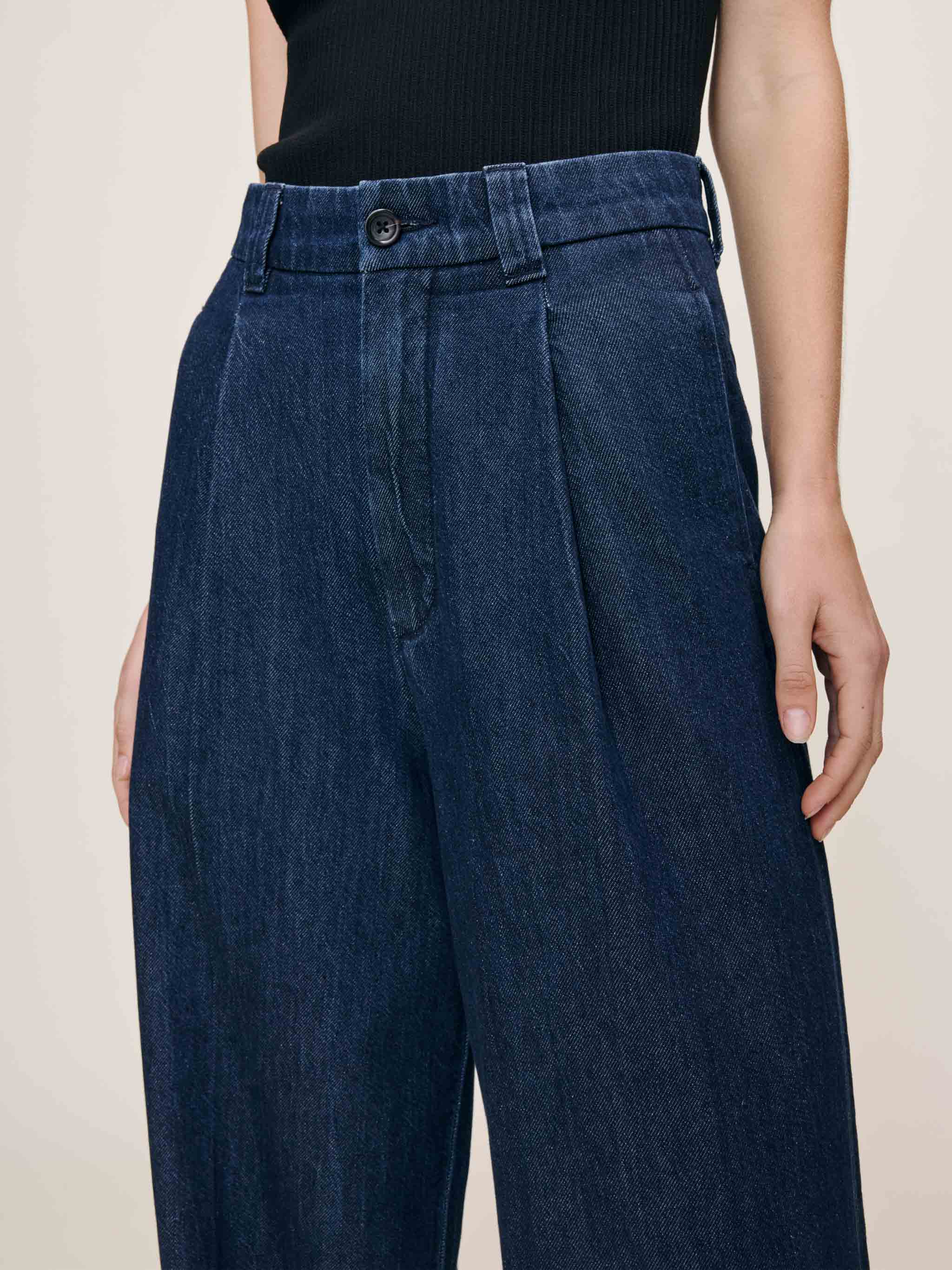 women's wide leg blue jean