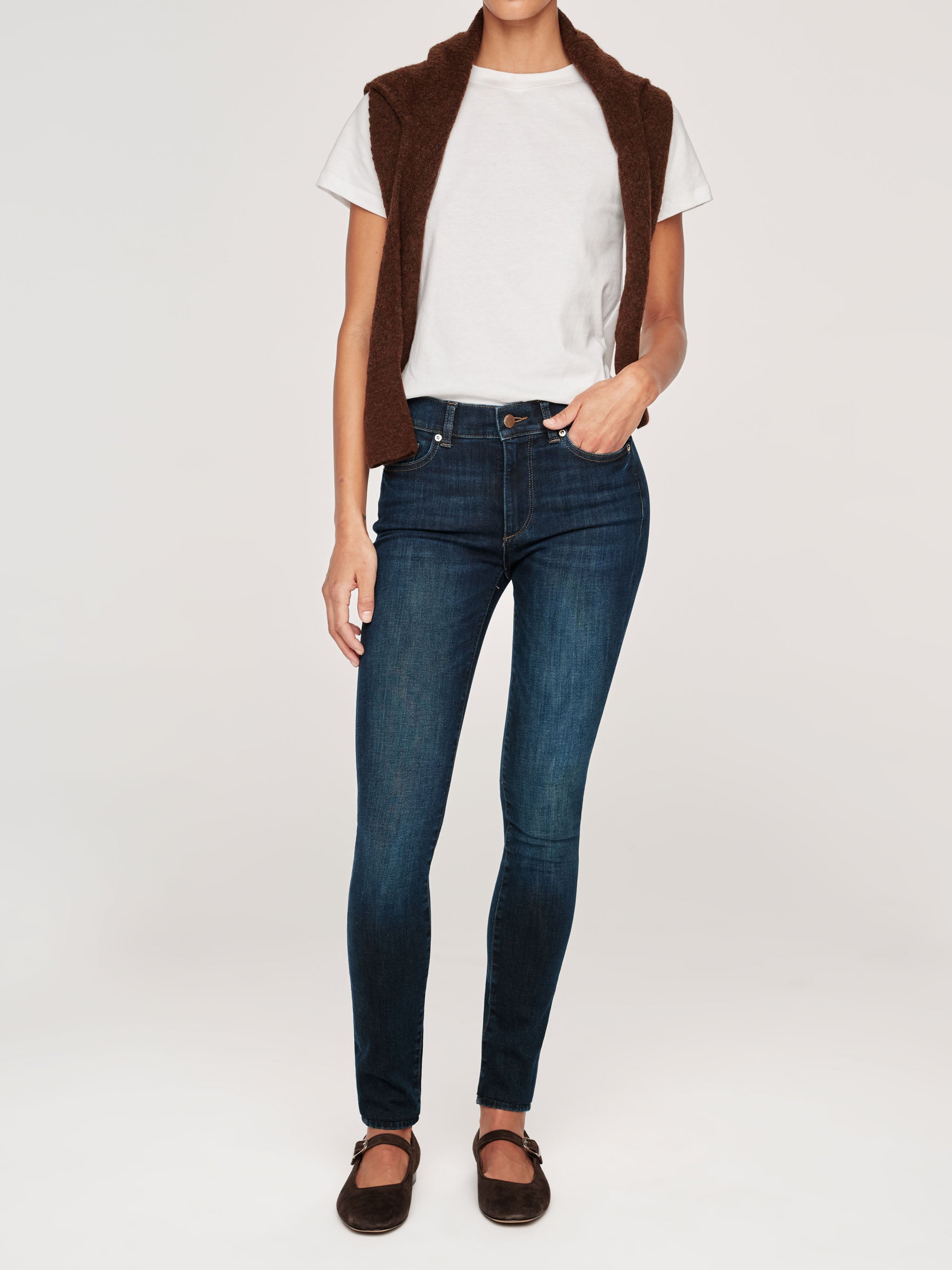 women's skinny blue jean