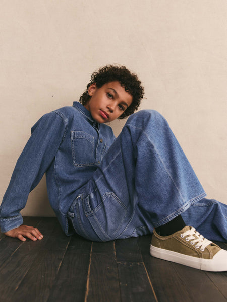 241106_DL1961_Shot_016_016_gra