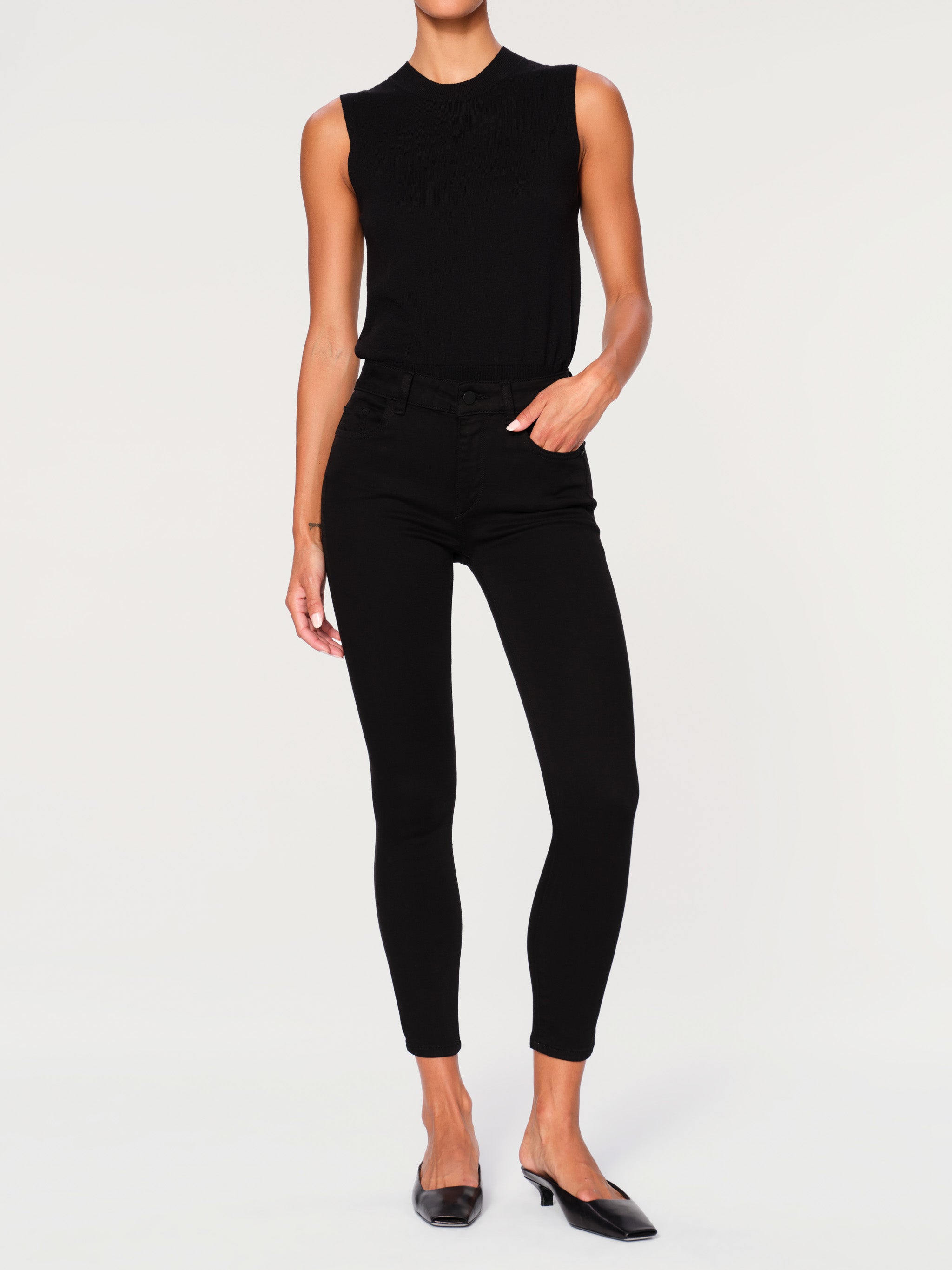 women's skinny black jean