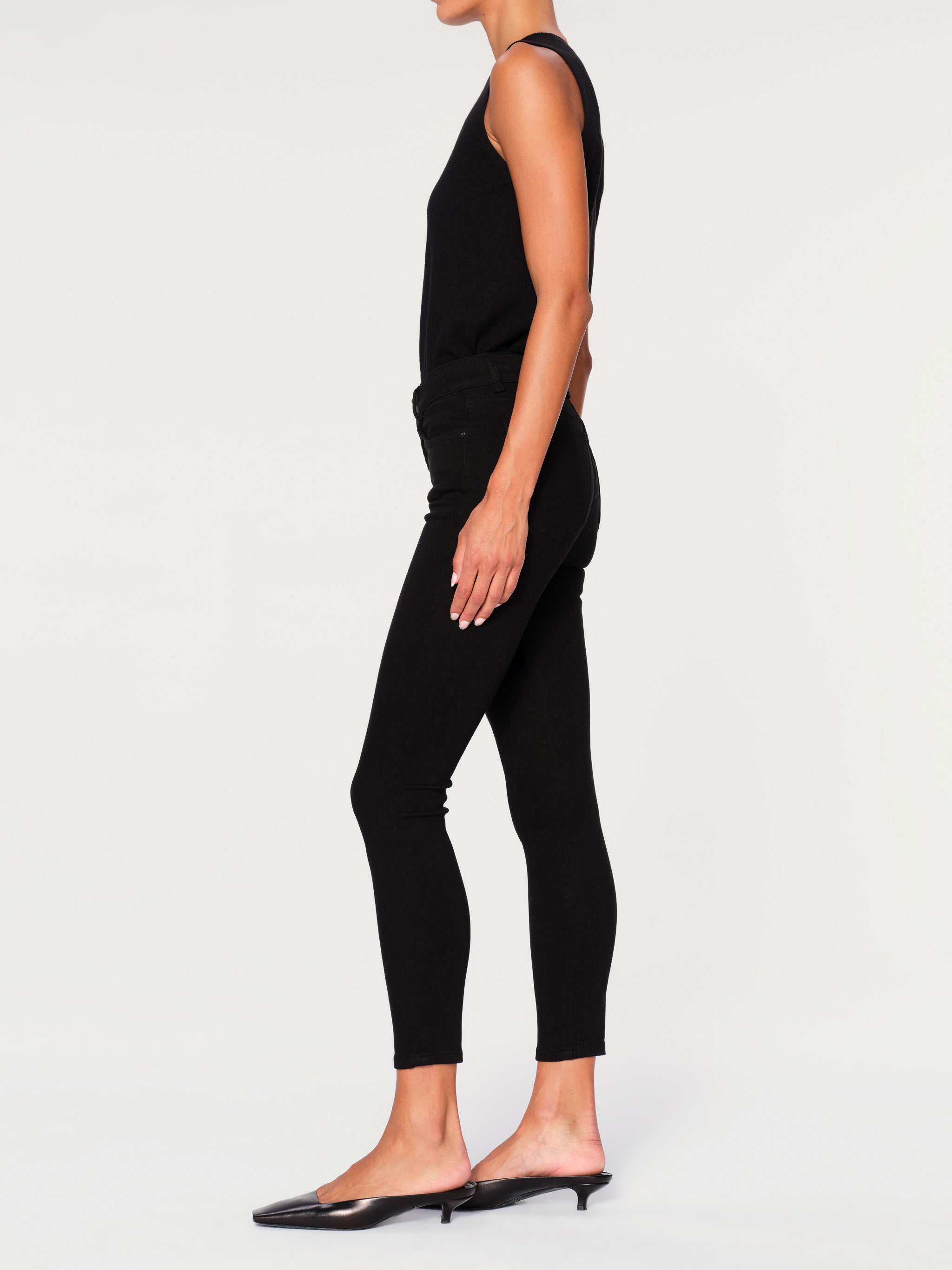women's skinny black jean