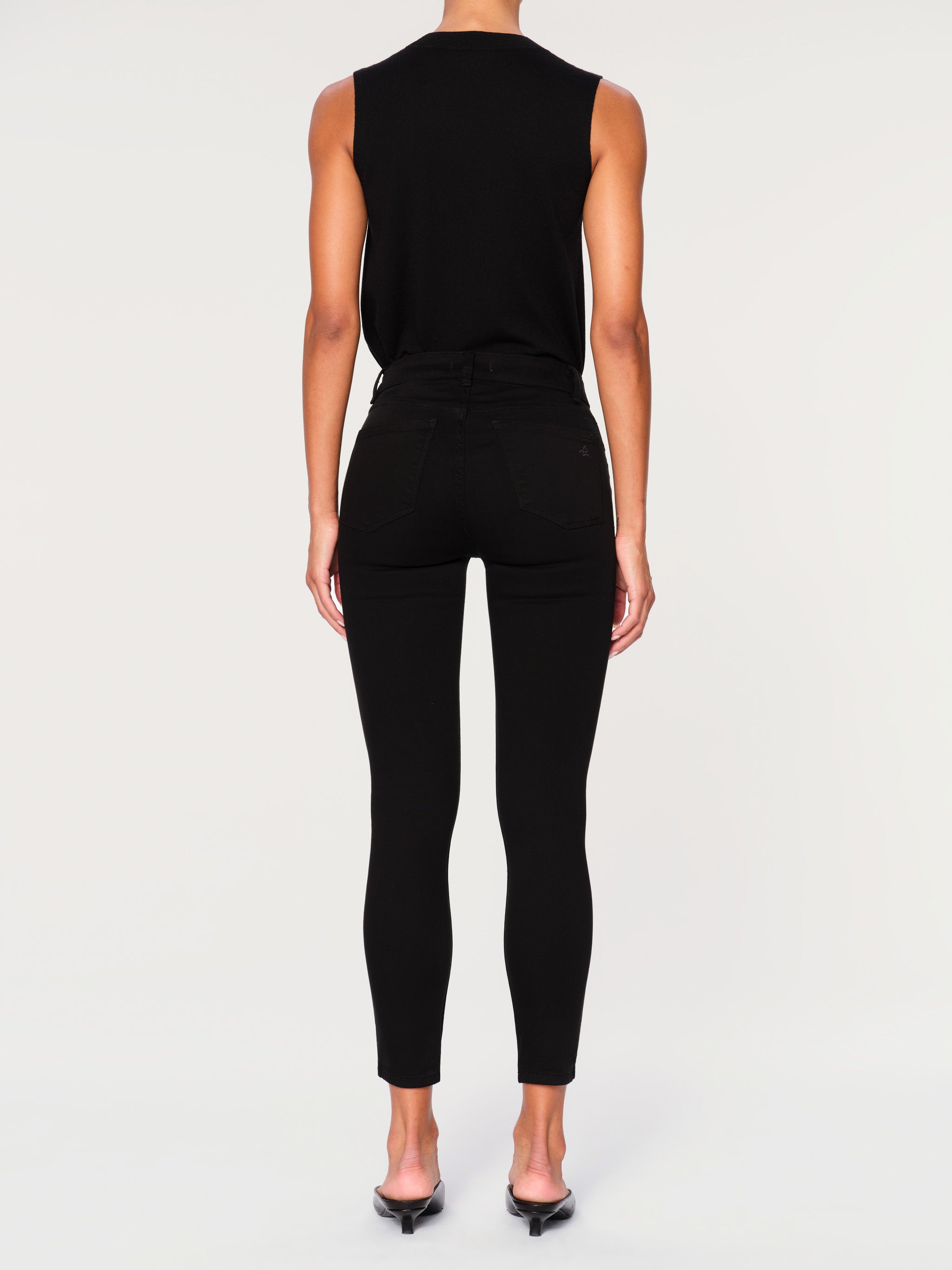 women's skinny black jean