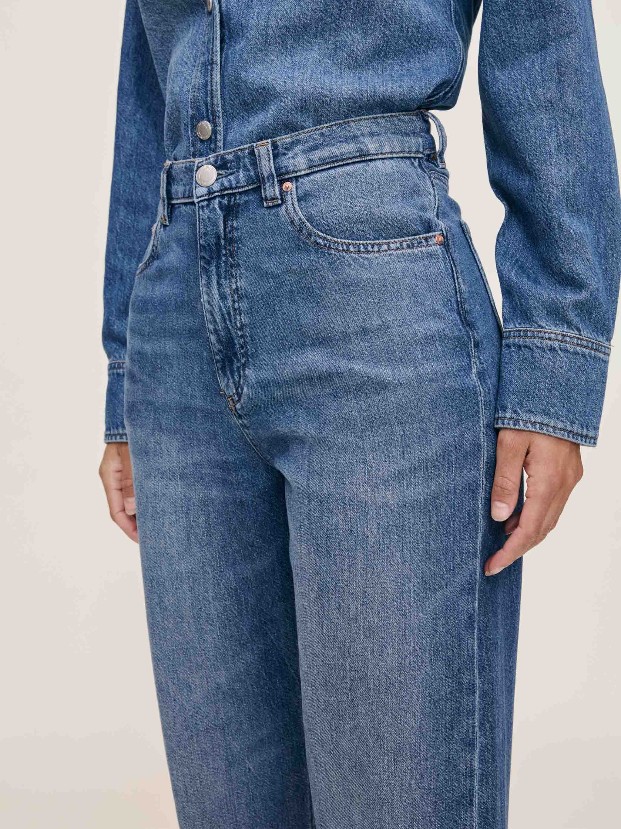 women's wide leg blue jean