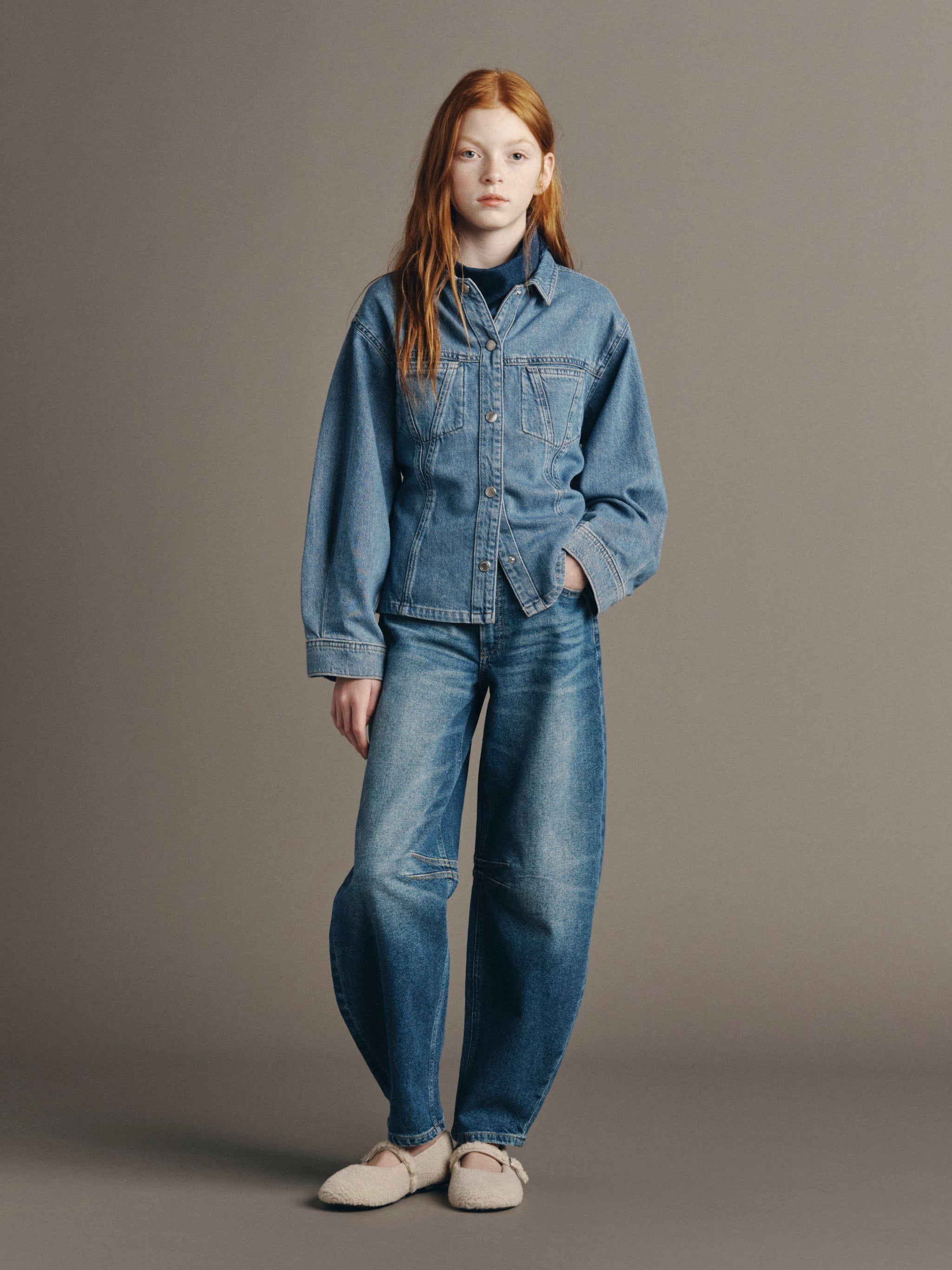 DL1961 Kids girls' Kenzy barrel jeans in Opal Harbor with a Simona denim top in Indigo Rose, full-length front, studio.