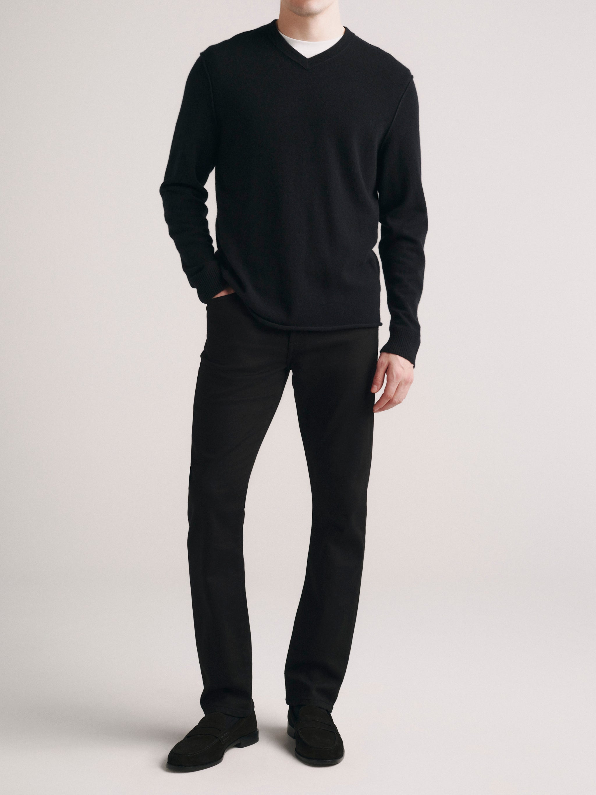 Russell Slim Straight Jeans | Cavern (Black)