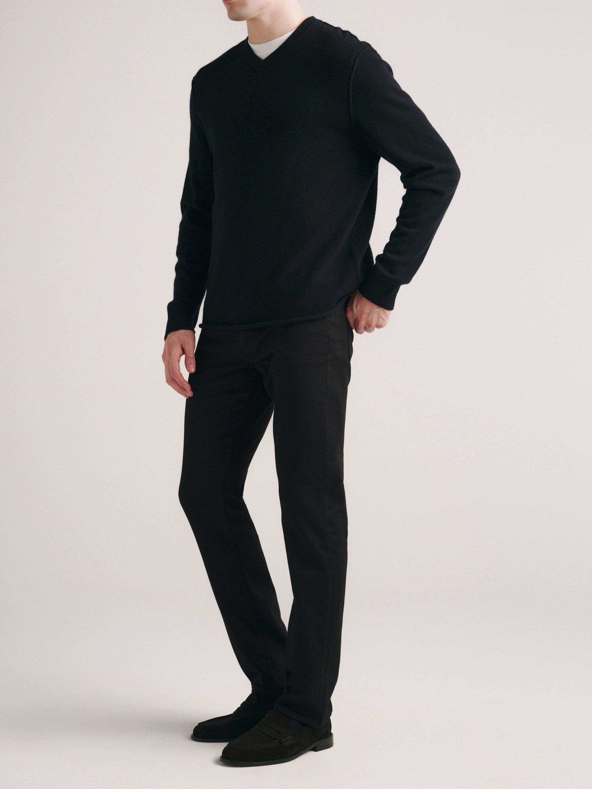 Russell Slim Straight Jeans | Cavern (Black)