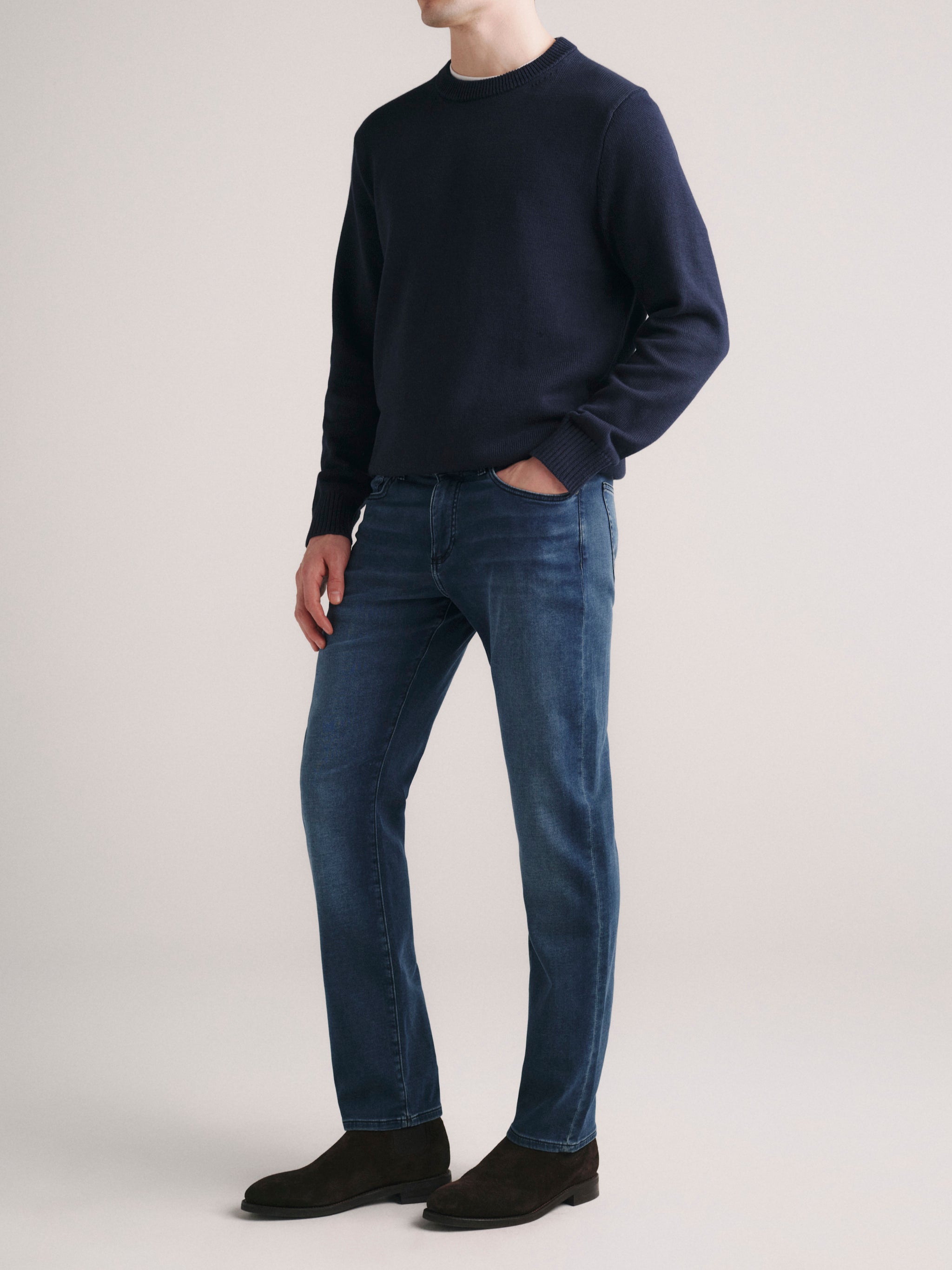 Russell Slim Straight Jeans | Chesapeake (Dark Indigo)