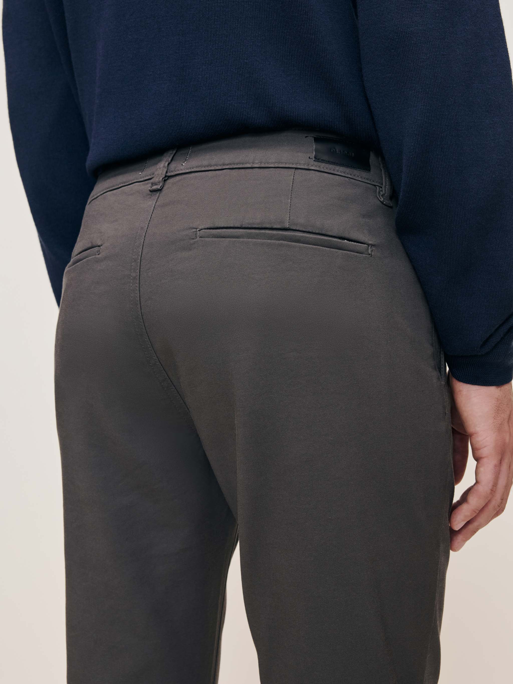 Ivan Slim Trouser | Dark Grey