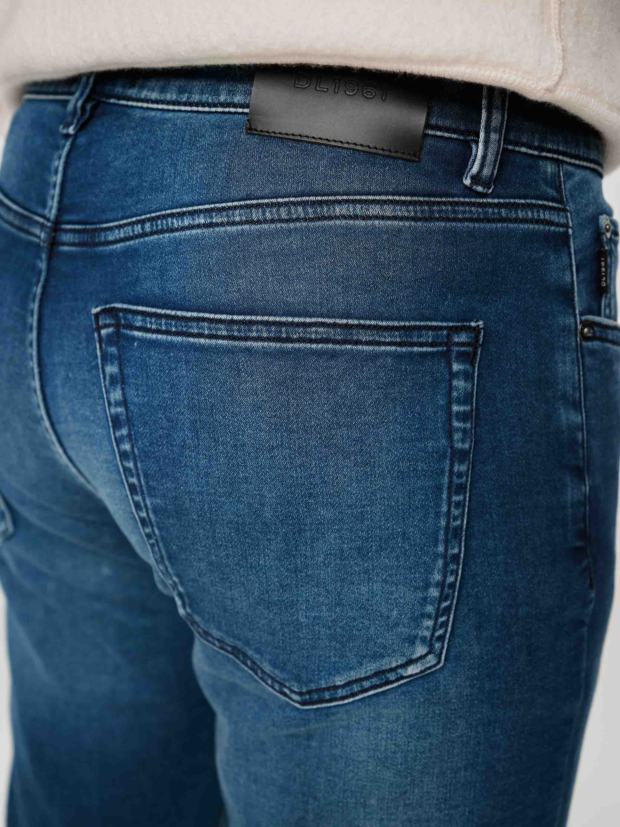 Avery Relaxed Straight Jeans | Chesapeake (Mid Indigo)