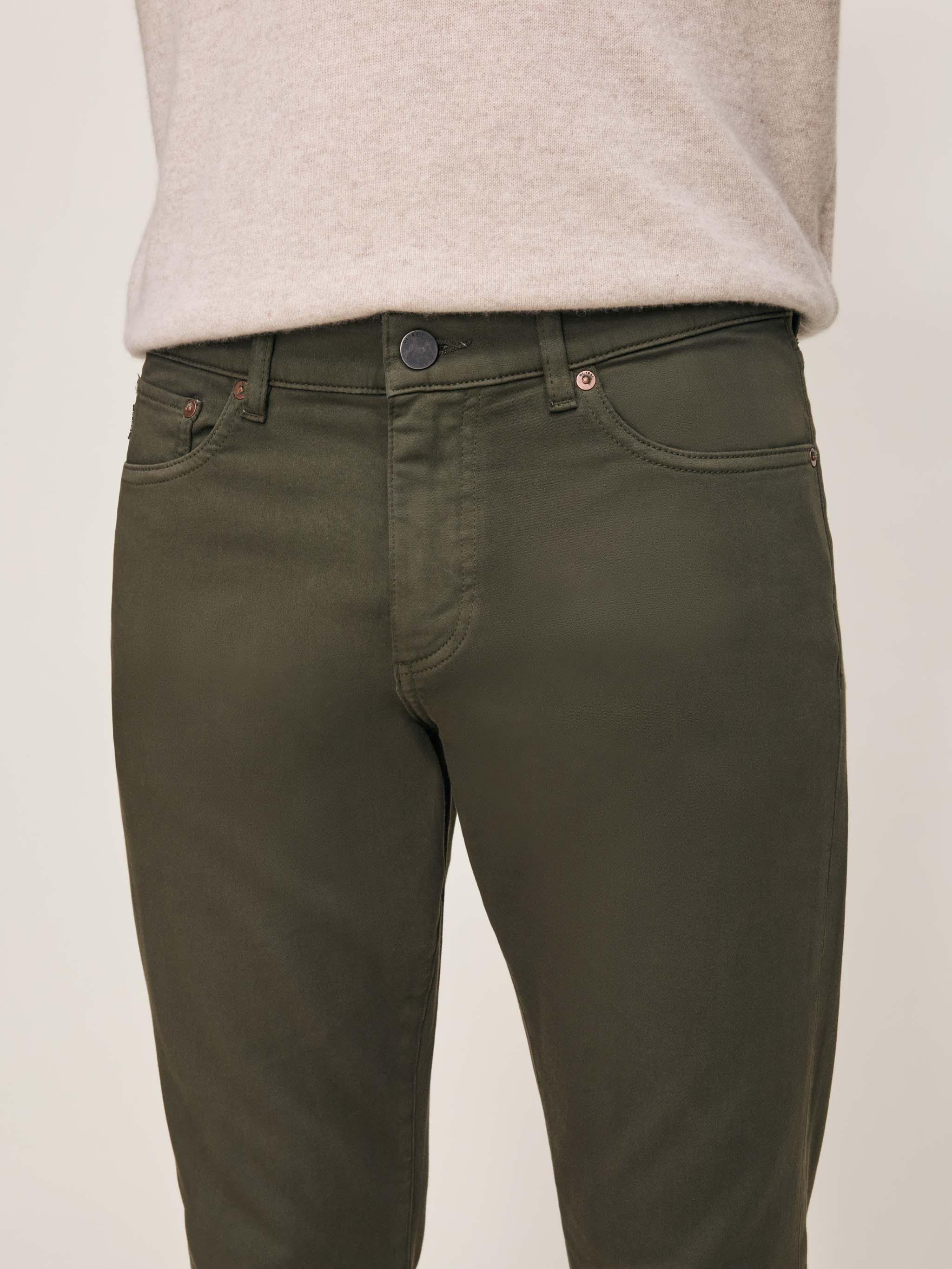 Russell Slim Straight Jeans | Marsh