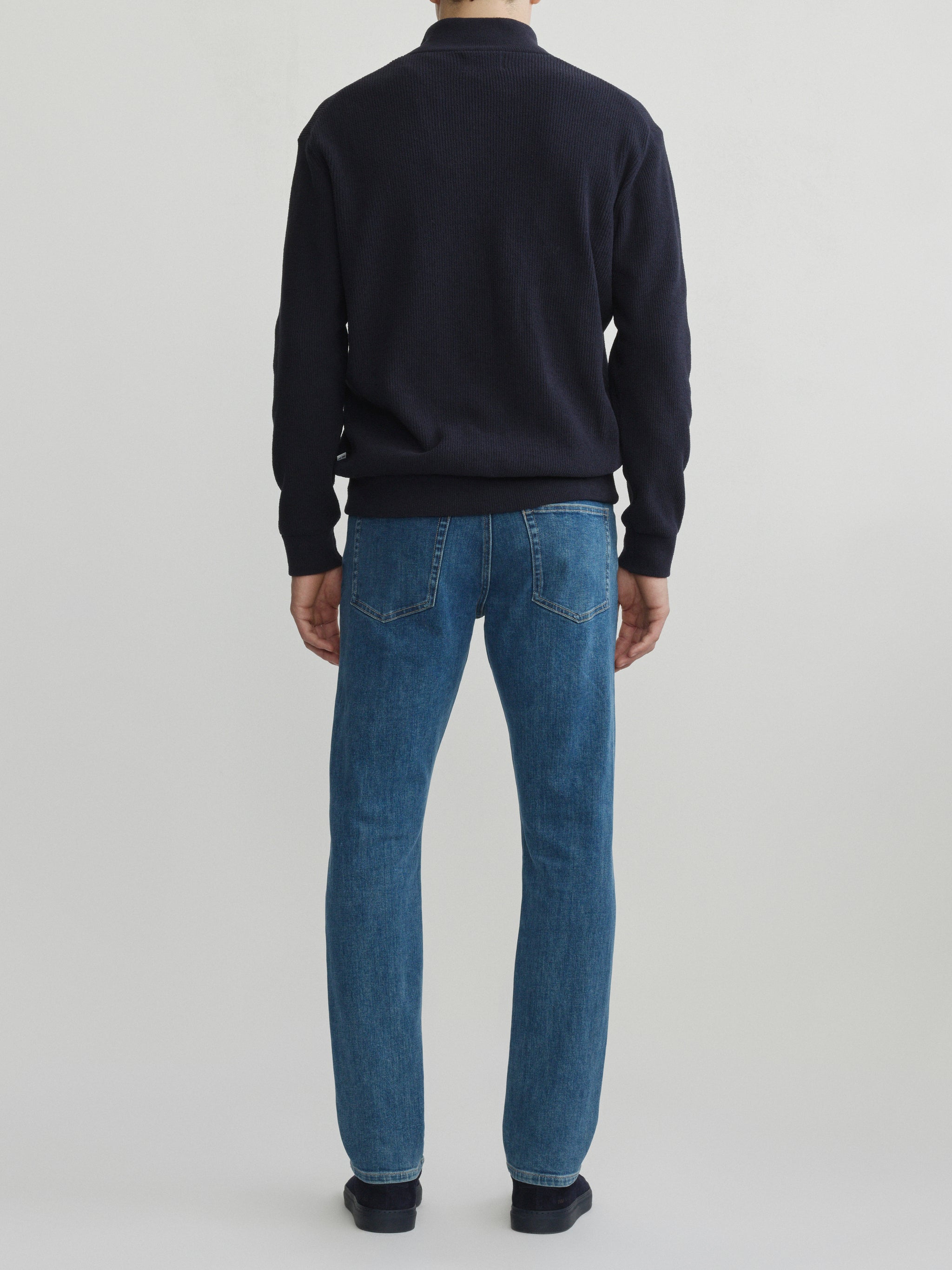 Russell Slim Straight Jeans | Highland Park