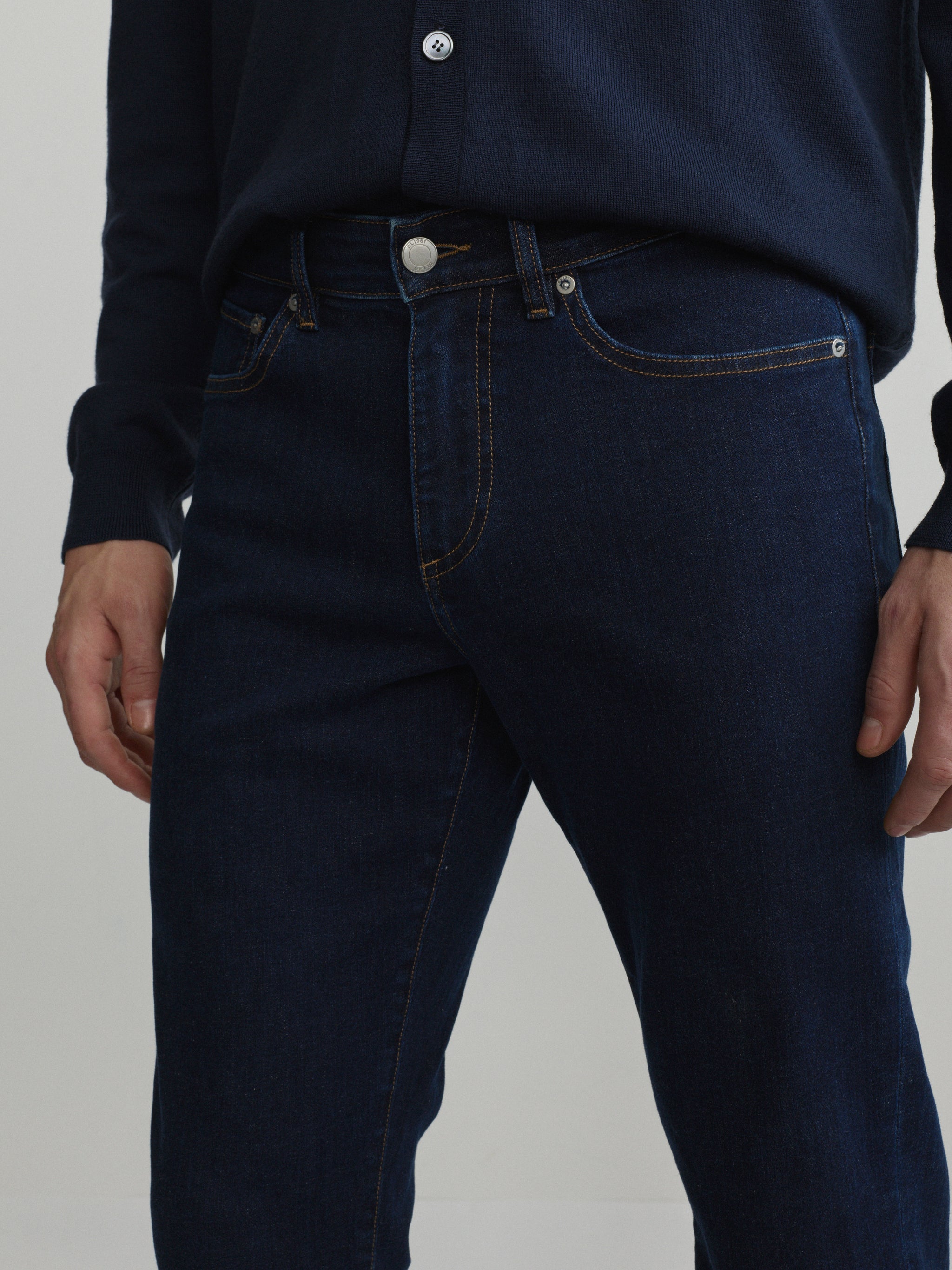 Russell Slim Straight Jeans | After Hours