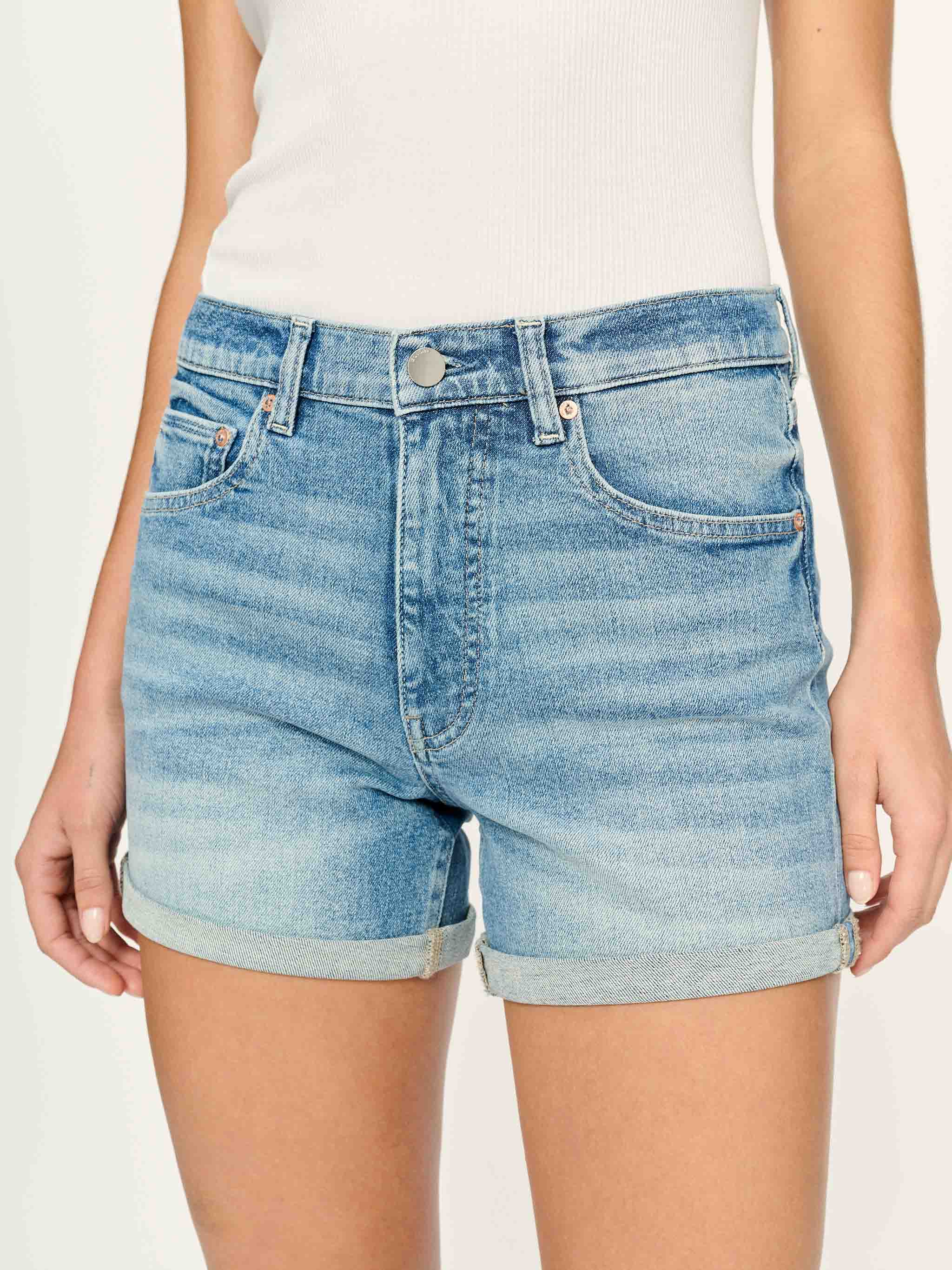 Zoie Jean Shorts Relaxed 4.5