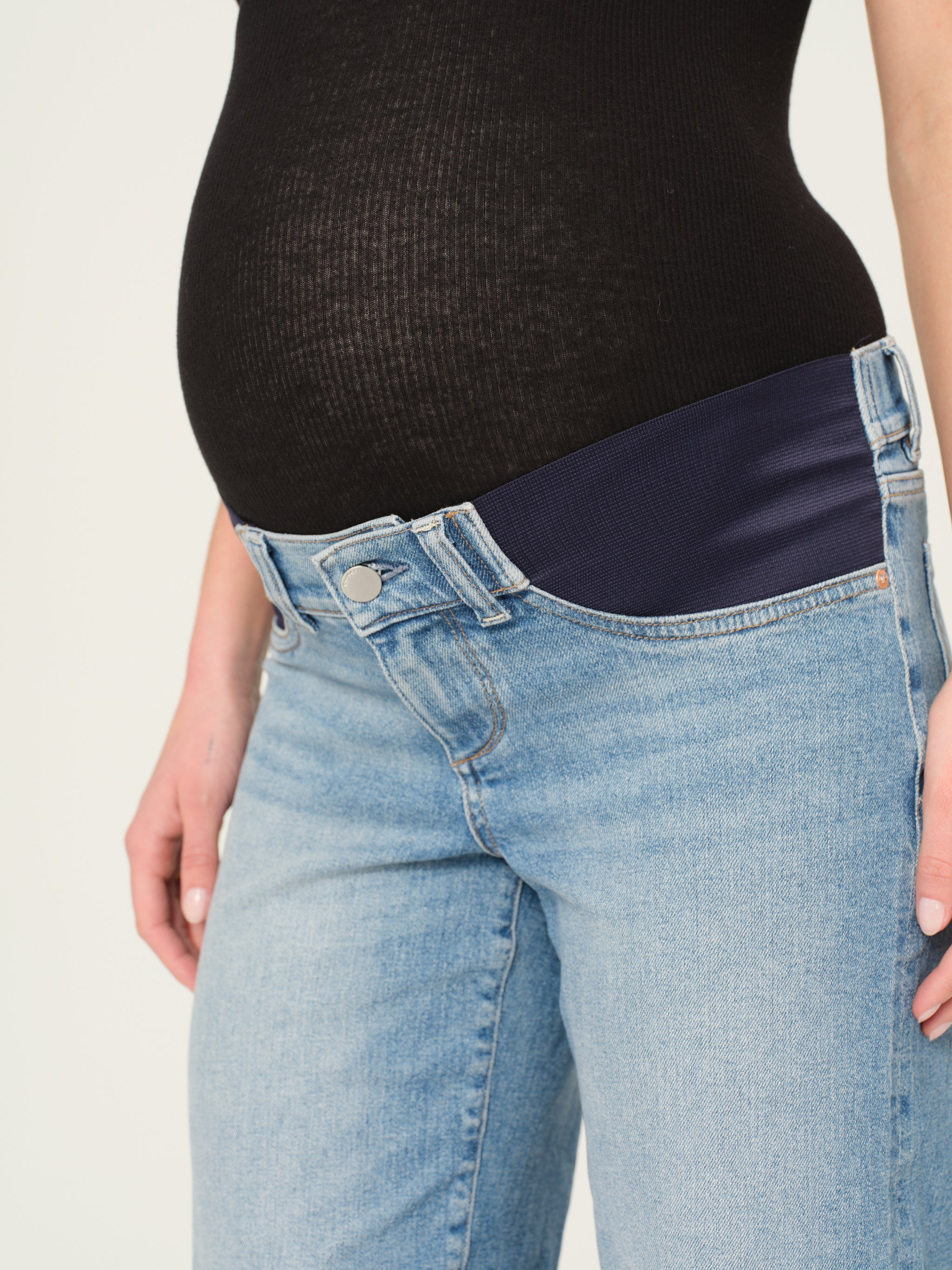 Thea Boyfriend Maternity Relaxed Tapered Jeans | Ravello