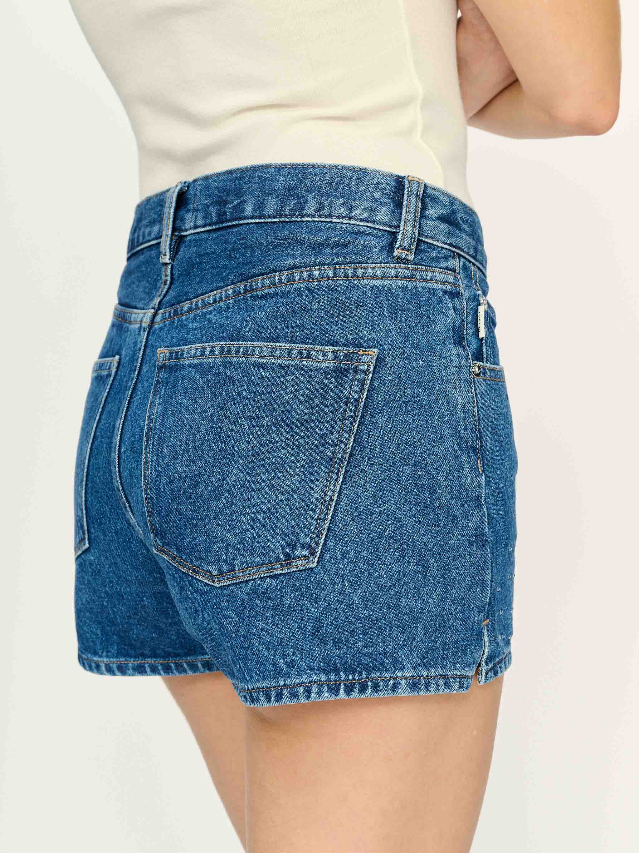 Zoie Jean Short Relaxed 3.25