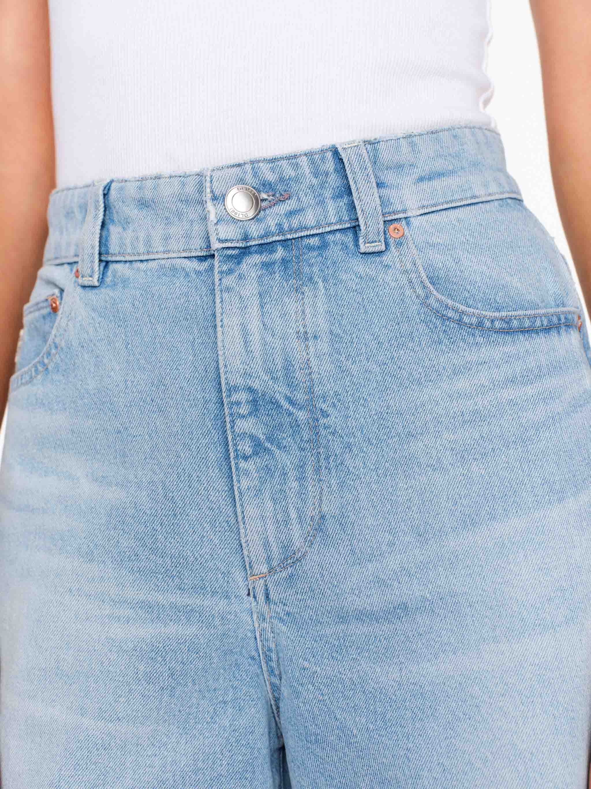 women's ultra white leg blue jean