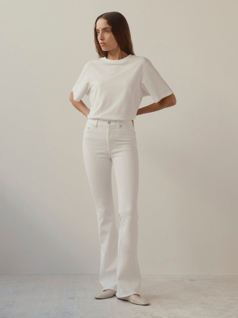 Bridget Boot High Rise Instasculpt™ 33" Jeans | White