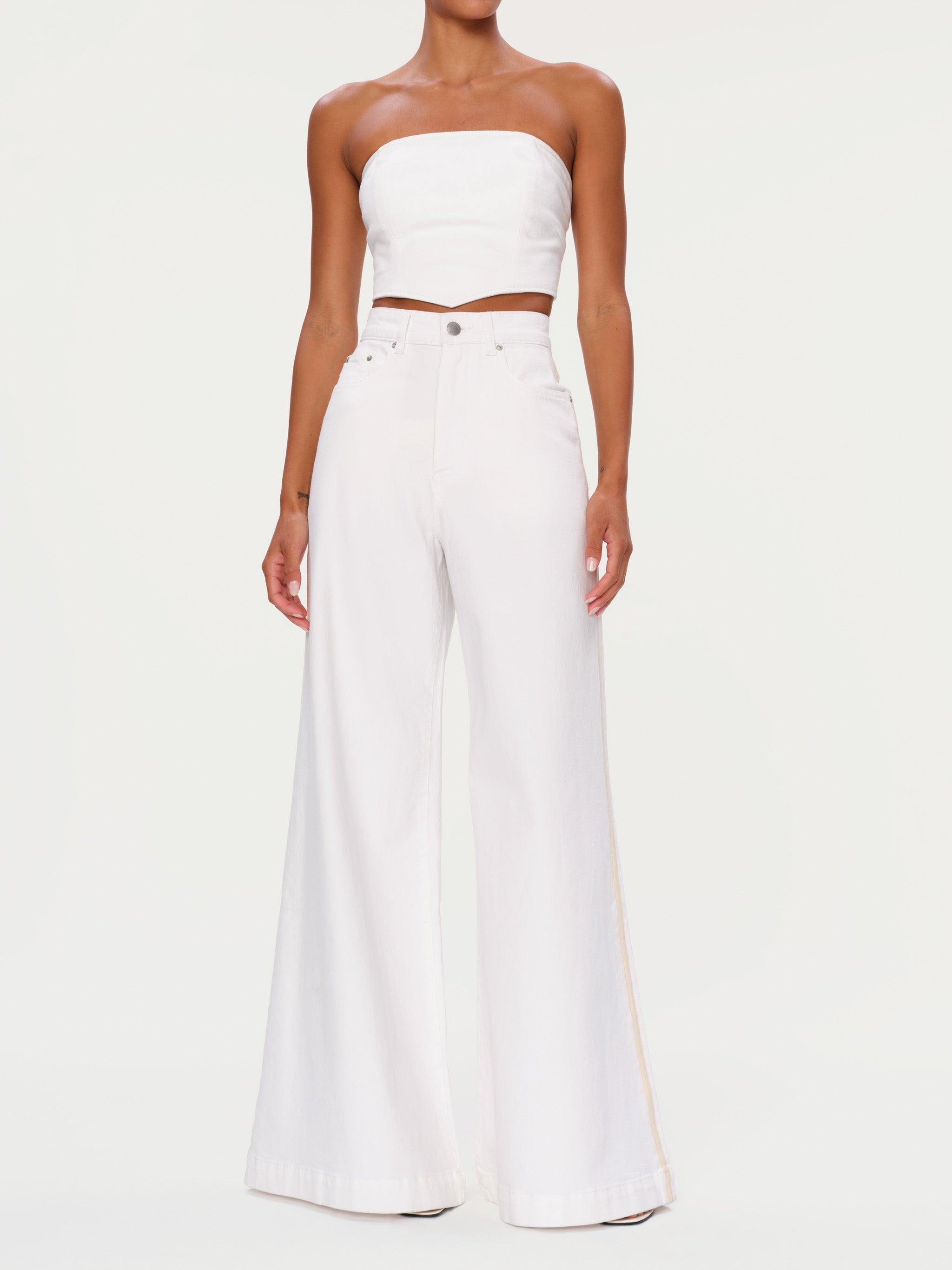 Women's High Rise Wide Leg White Jeans