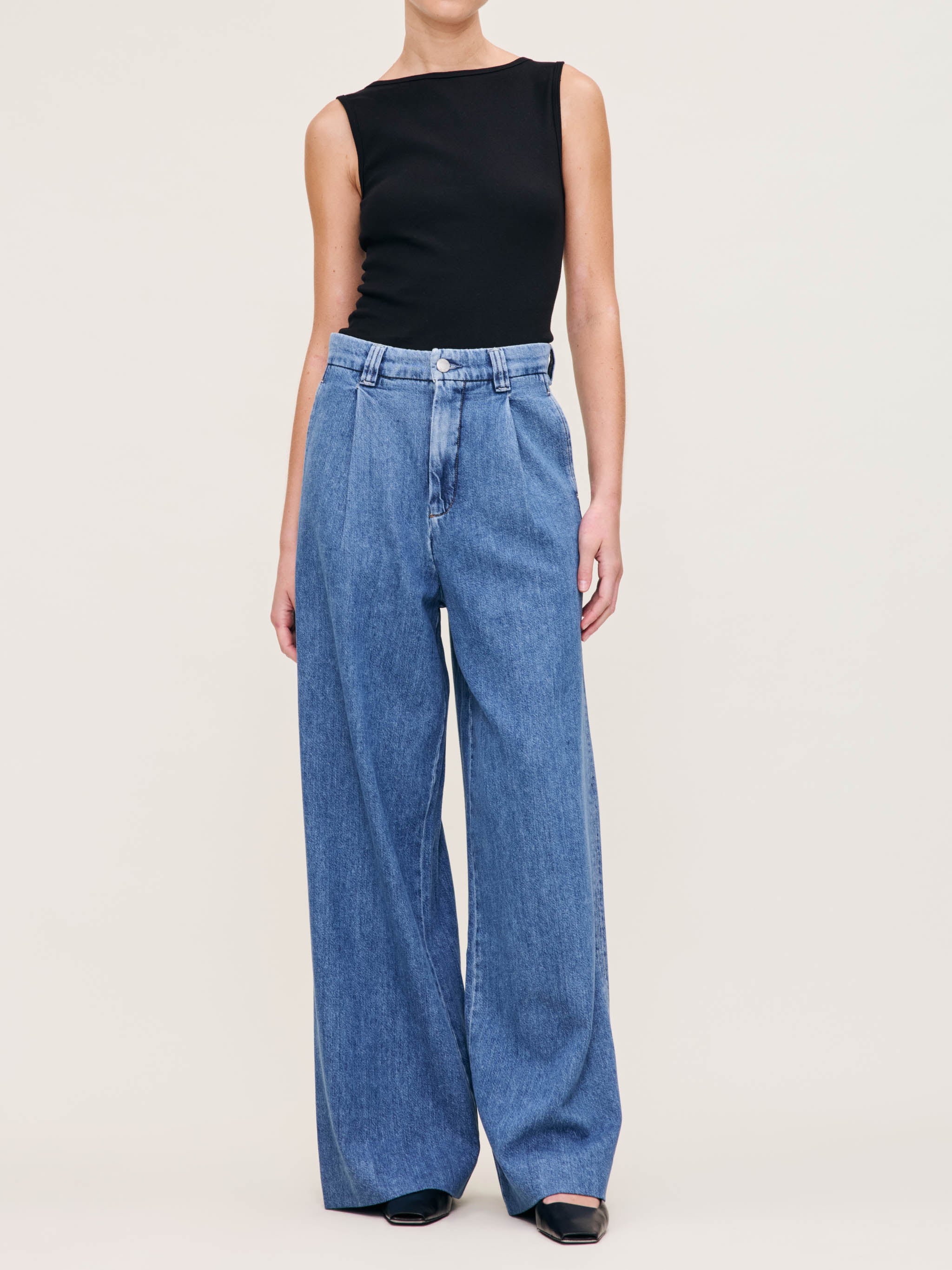 Women's Pleated High Rise Wide Leg Blue Ankle Jeans